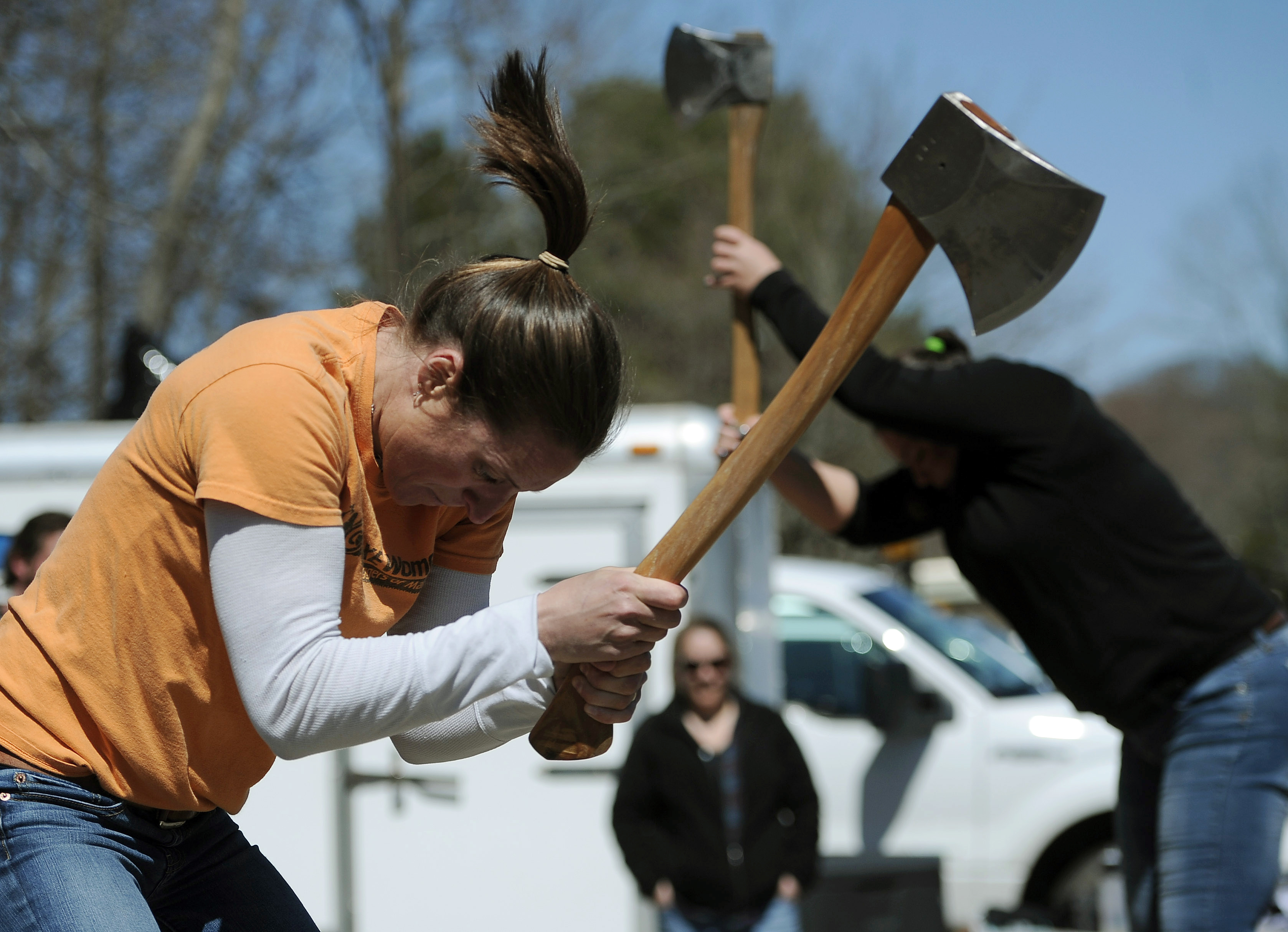 Kicking ax: Women compete in lumberjack sports