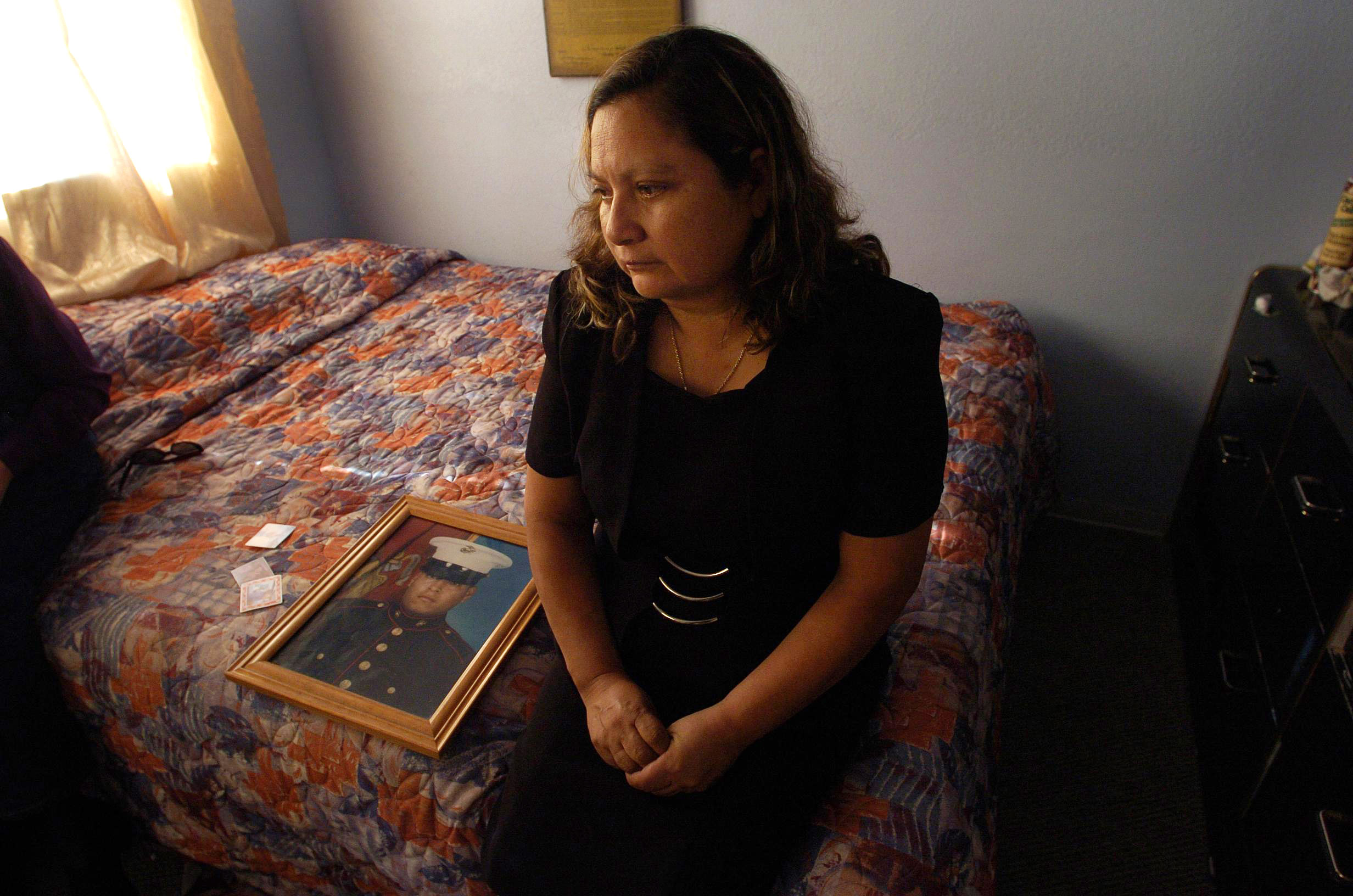 Family accepts Navy Cross after fight for Medal of Honor