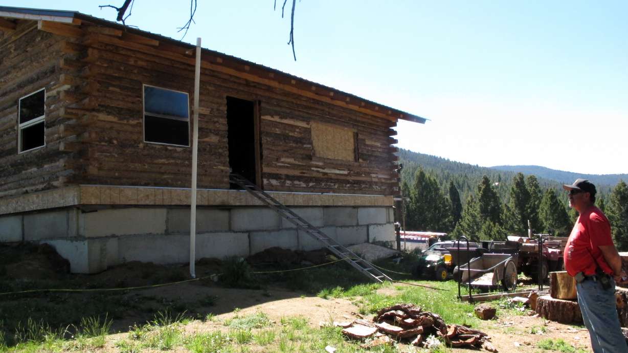 Police identify family killed in Montana murder-suicide