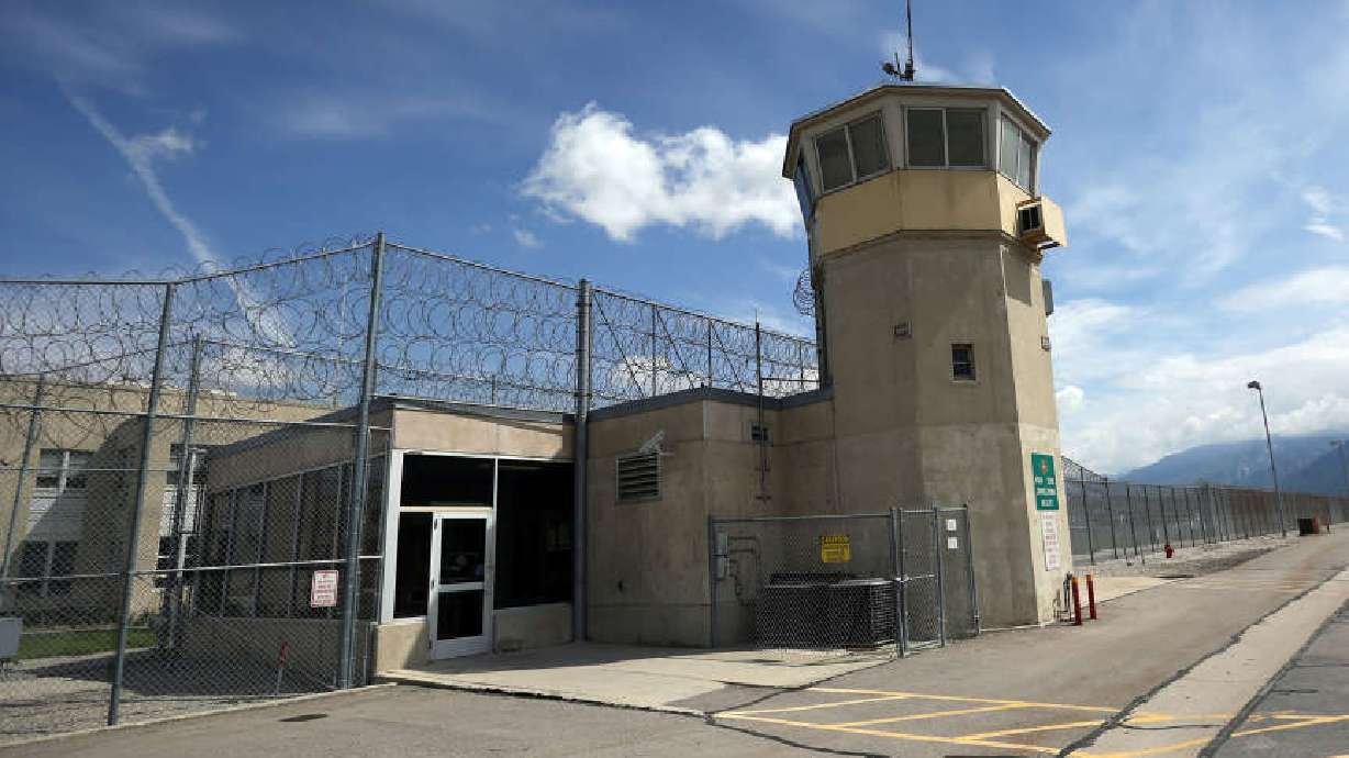 Report: Utah prison population down, returning parolees up
