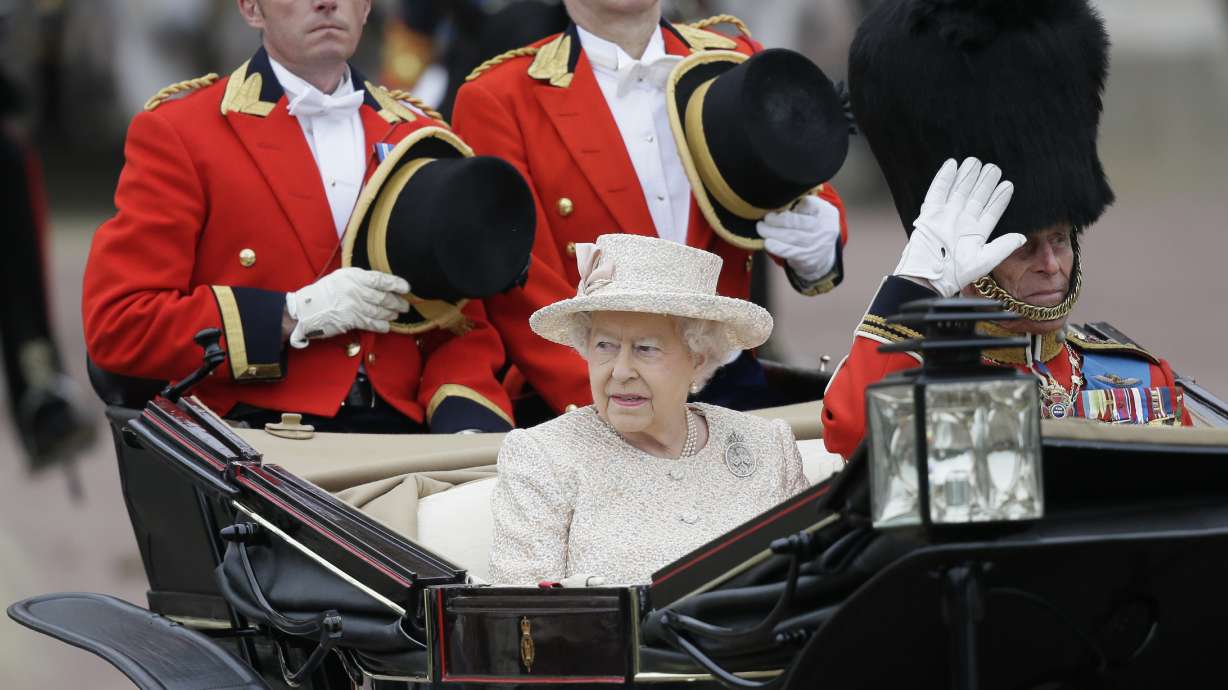 Prince George on balcony as queen marks ceremonial birthday