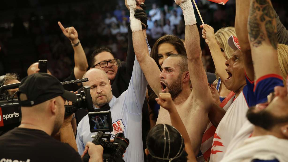 Pedraza wins vacant IBF junior lightweight title