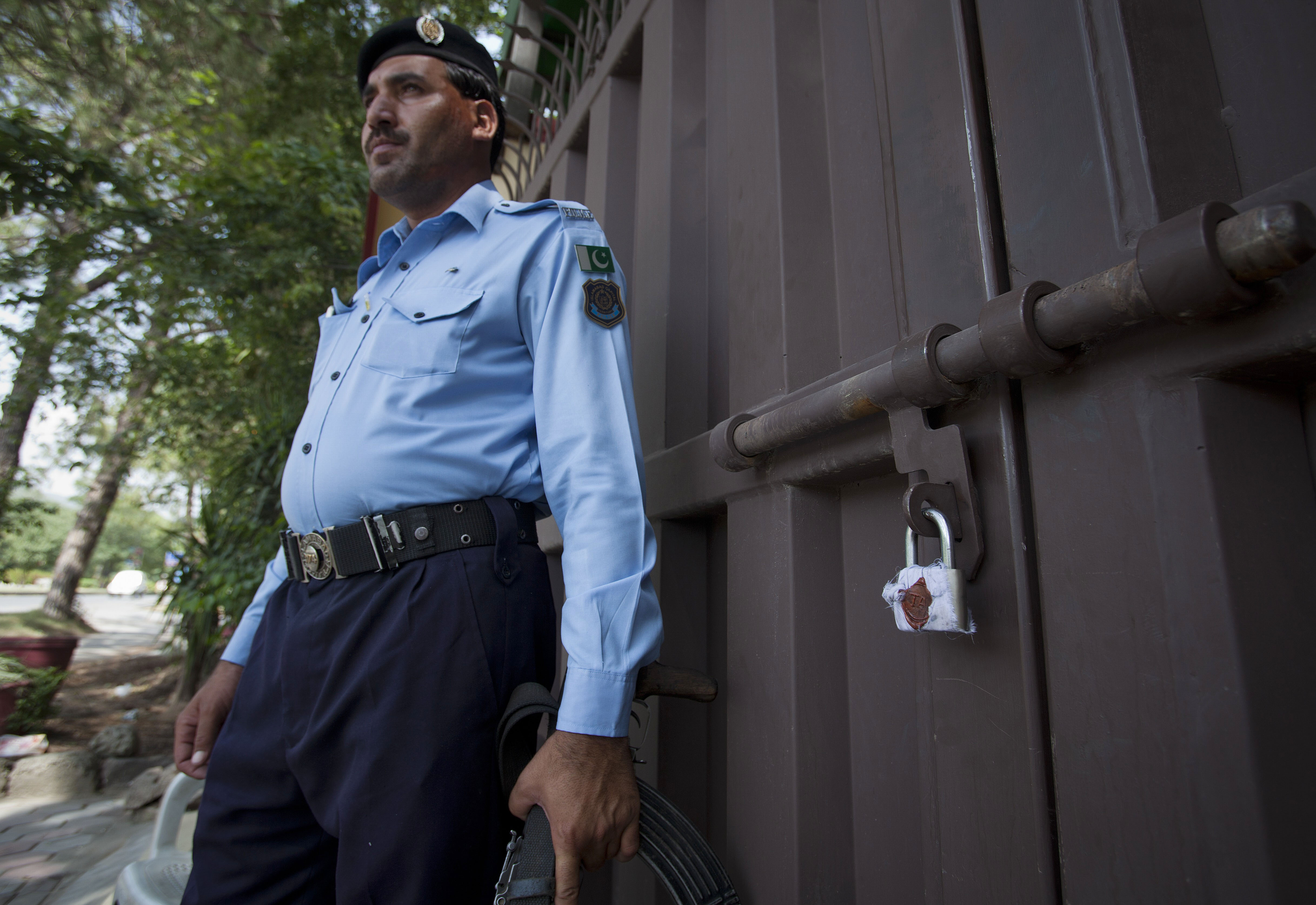 Pakistan halts ordered closure of Save the Children office