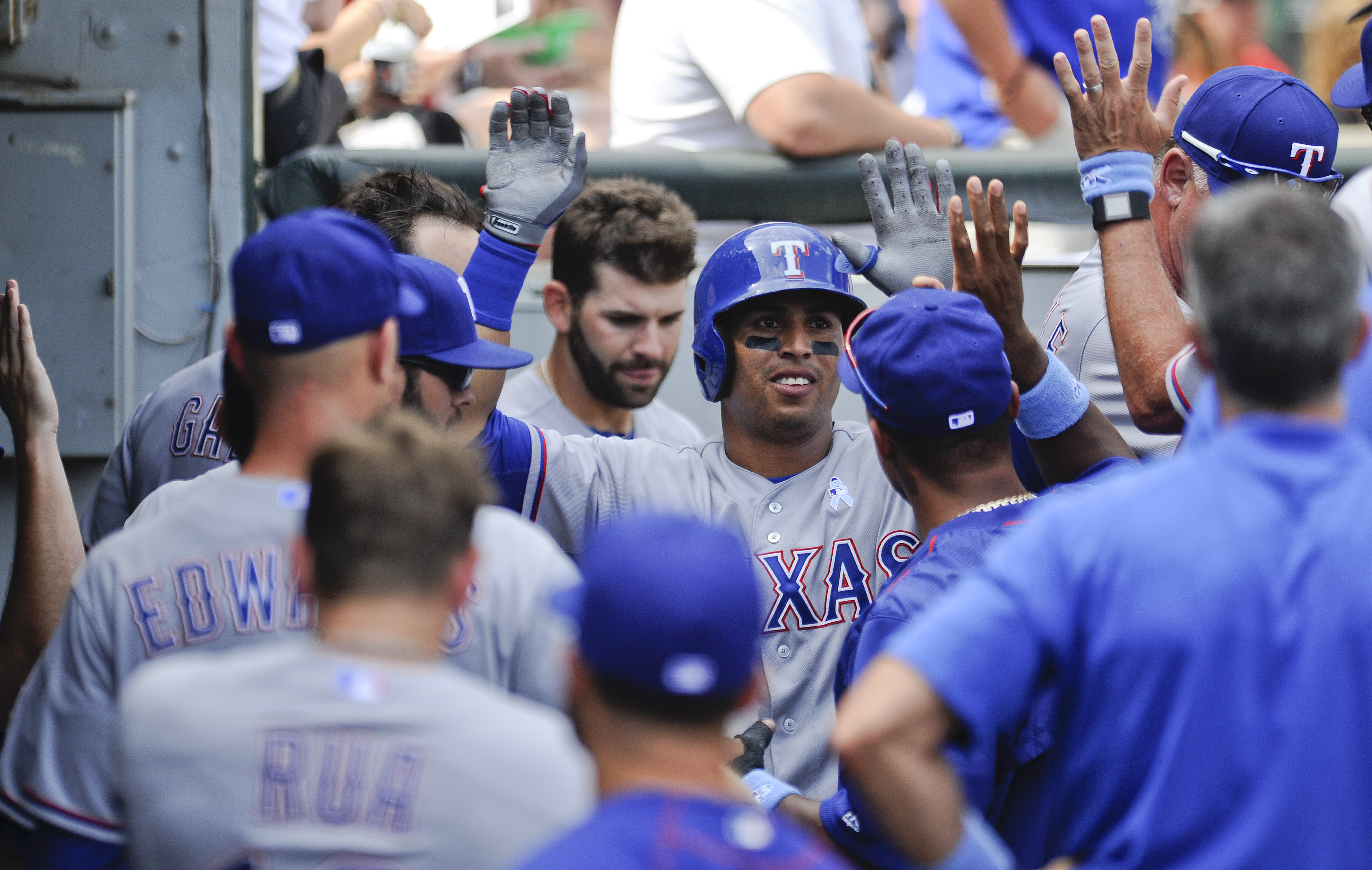 Beckham's HR gives White Sox 3-2 win over Texas in 11