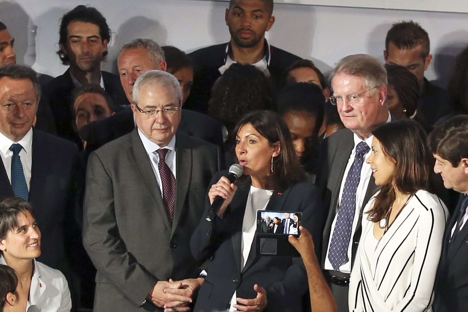 Allez Paris: French capital launches bid for 2024 Olympics