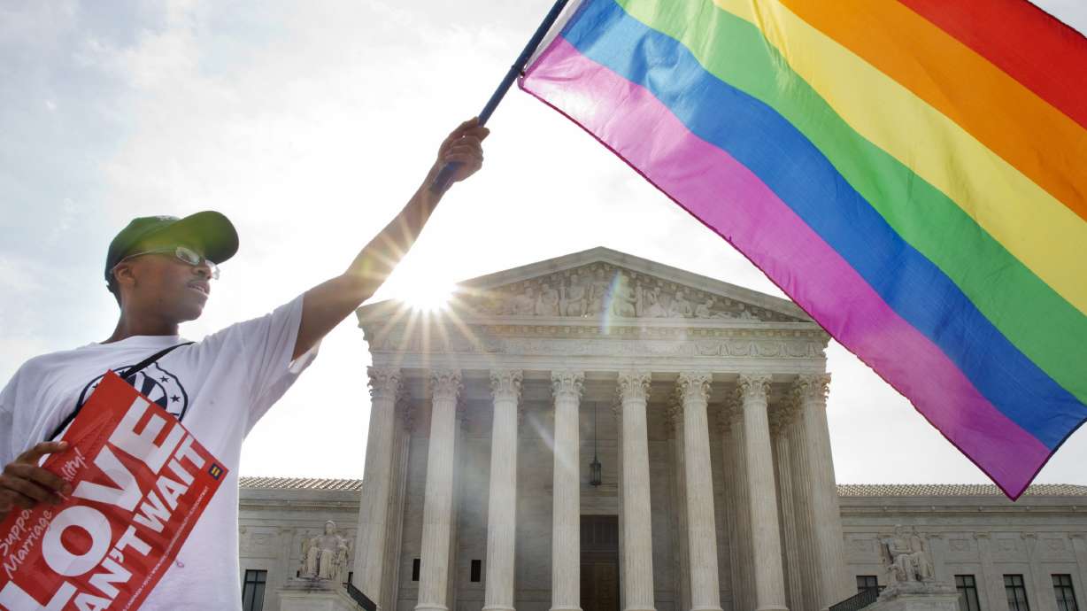 Supreme Court declares nationwide right to same-sex marriage
