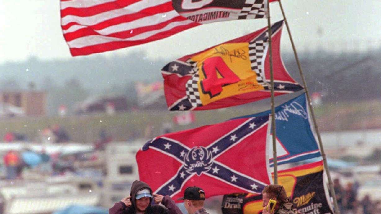 NASCAR's Dale Earnhardt Jr. backs ban on Confederate flag