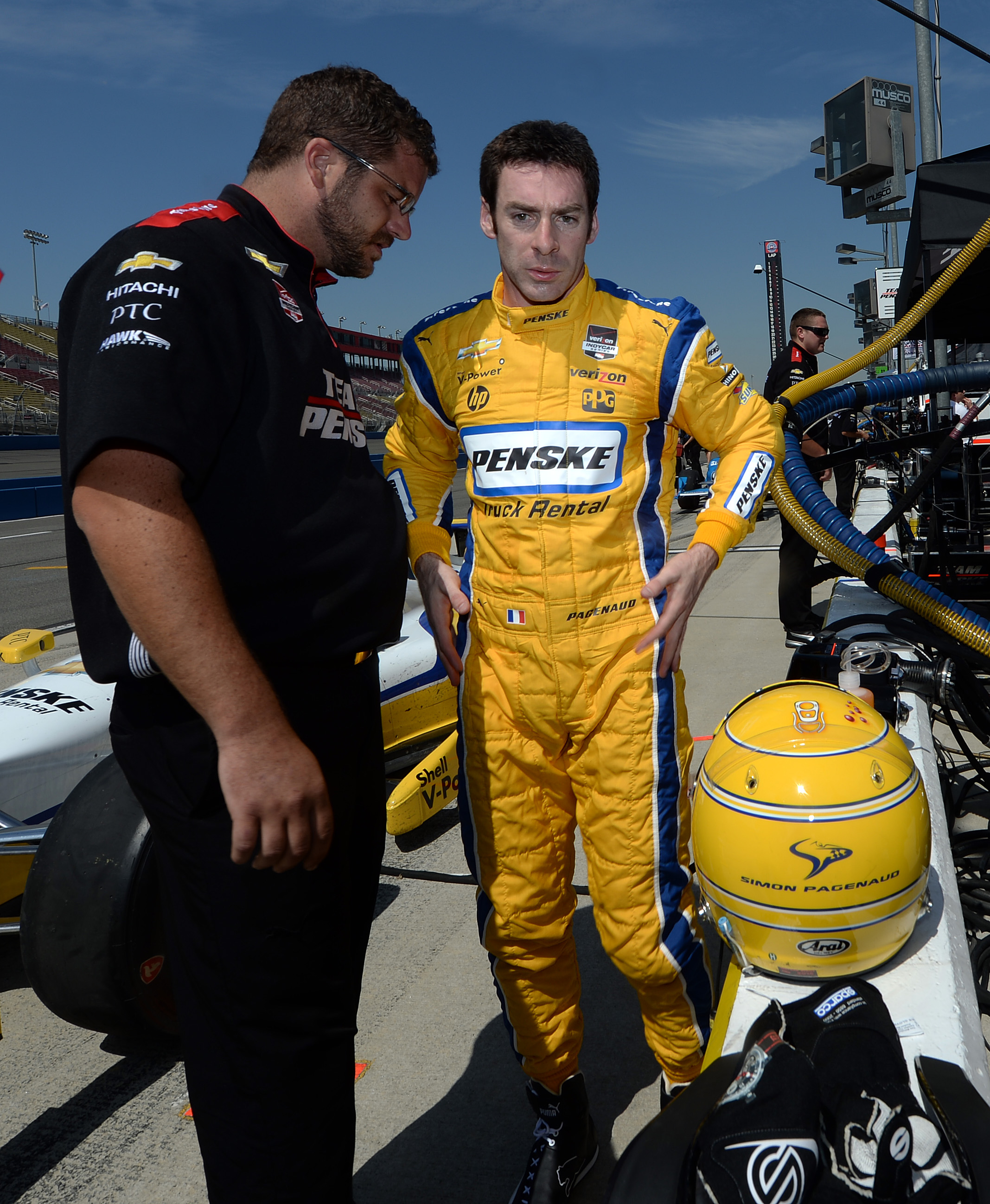 Simon Pagenaud takes IndyCar pole at Auto Club Speedway