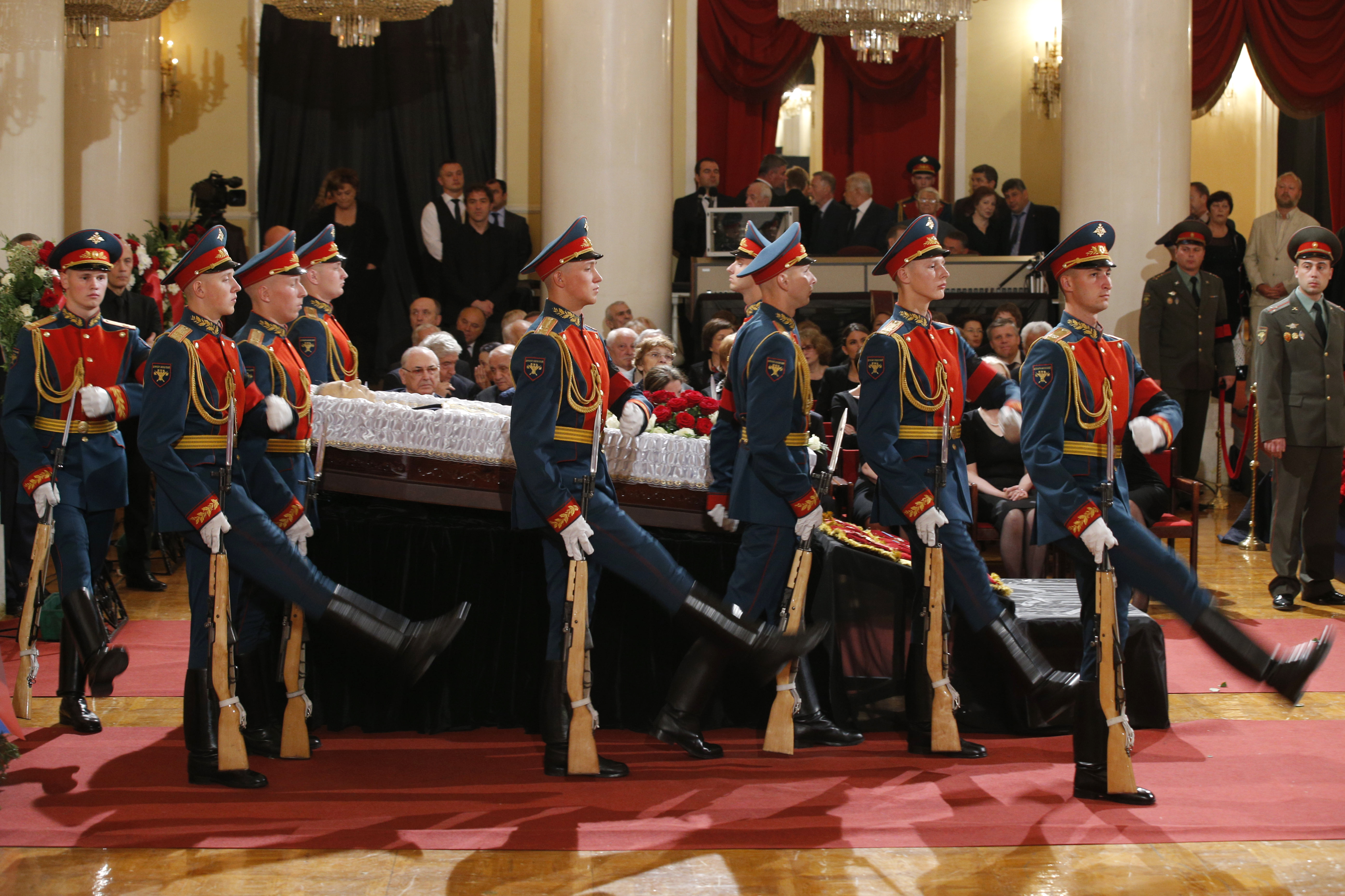 Putin and Russian political elite bid farewell to Primakov