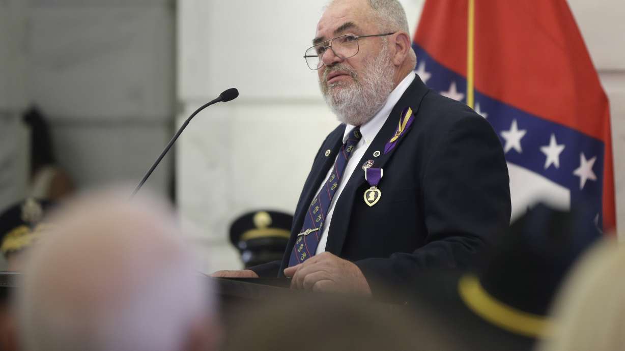 Arkansas soldiers receive Purple Hearts after 2009 attack