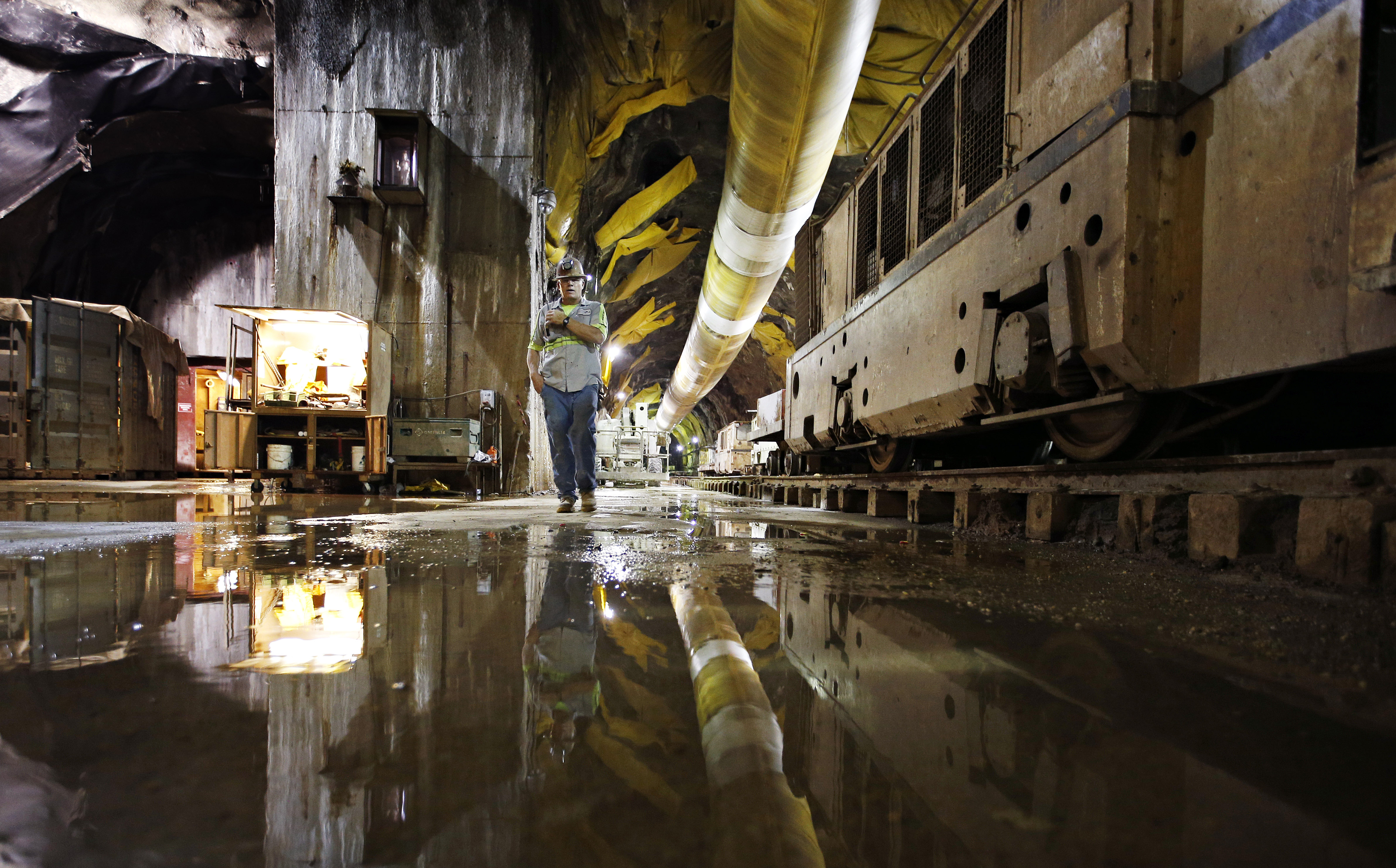 Las Vegas completing last straw to draw Lake Mead water