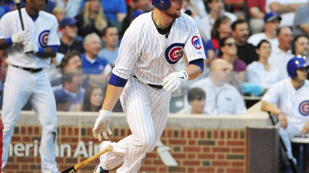 Cubs pitcher Jon Lester gets 1st career hit in 67th at-bat