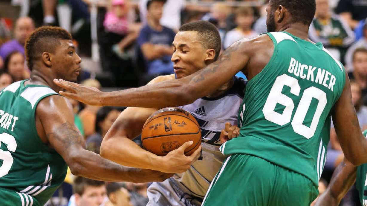 Exum, Smart impress in latest rivalry chapter