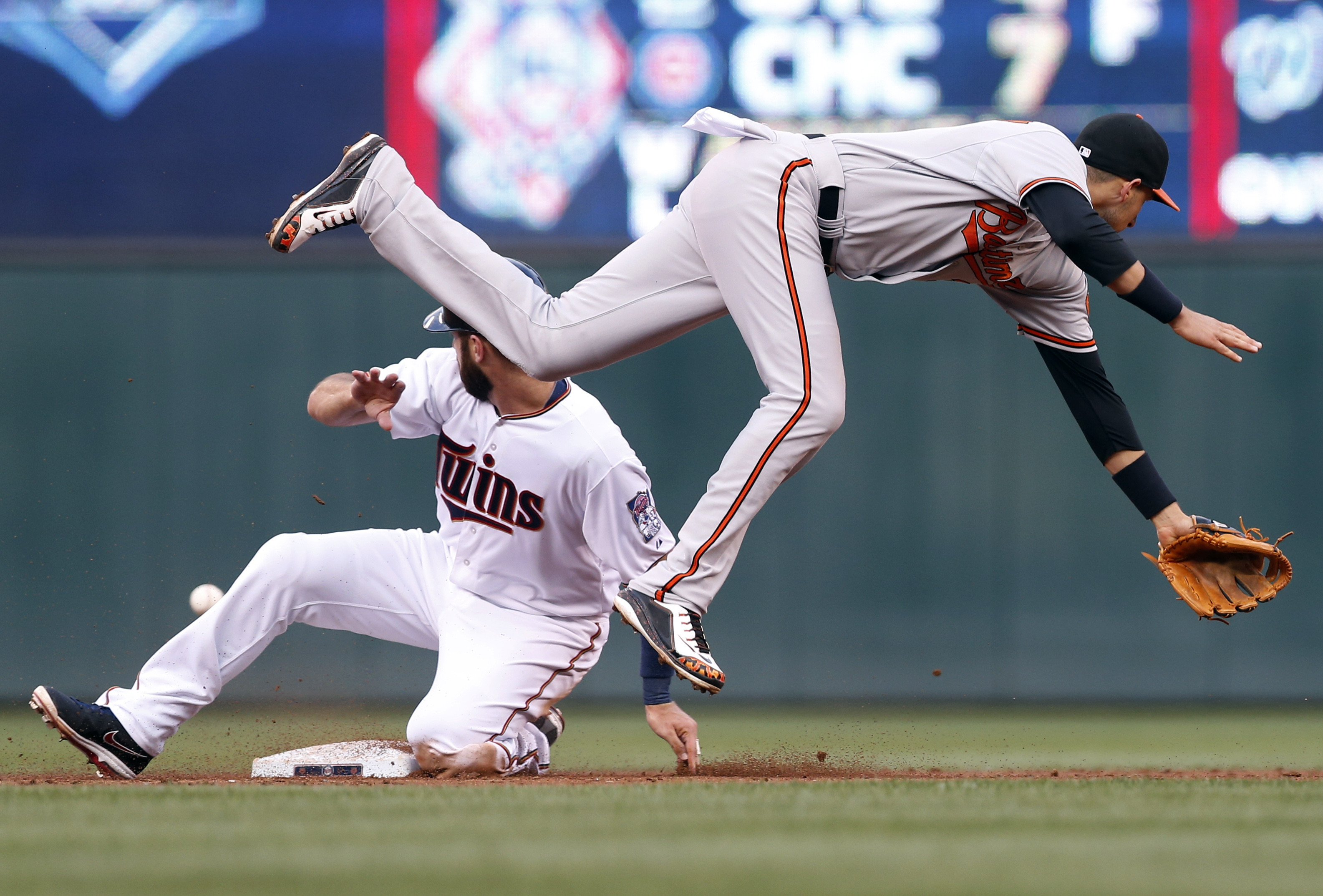 Sano powers Twins over Orioles, 8-3