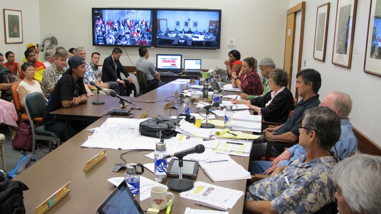 Hawaii limits access to Mauna Kea amid telescope protests