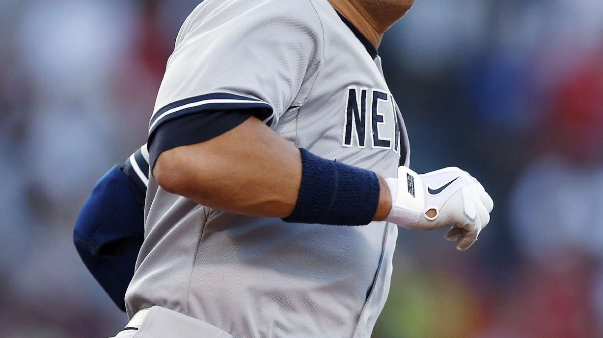 Alex Rodriguez moves into top 25 of all-time hit list