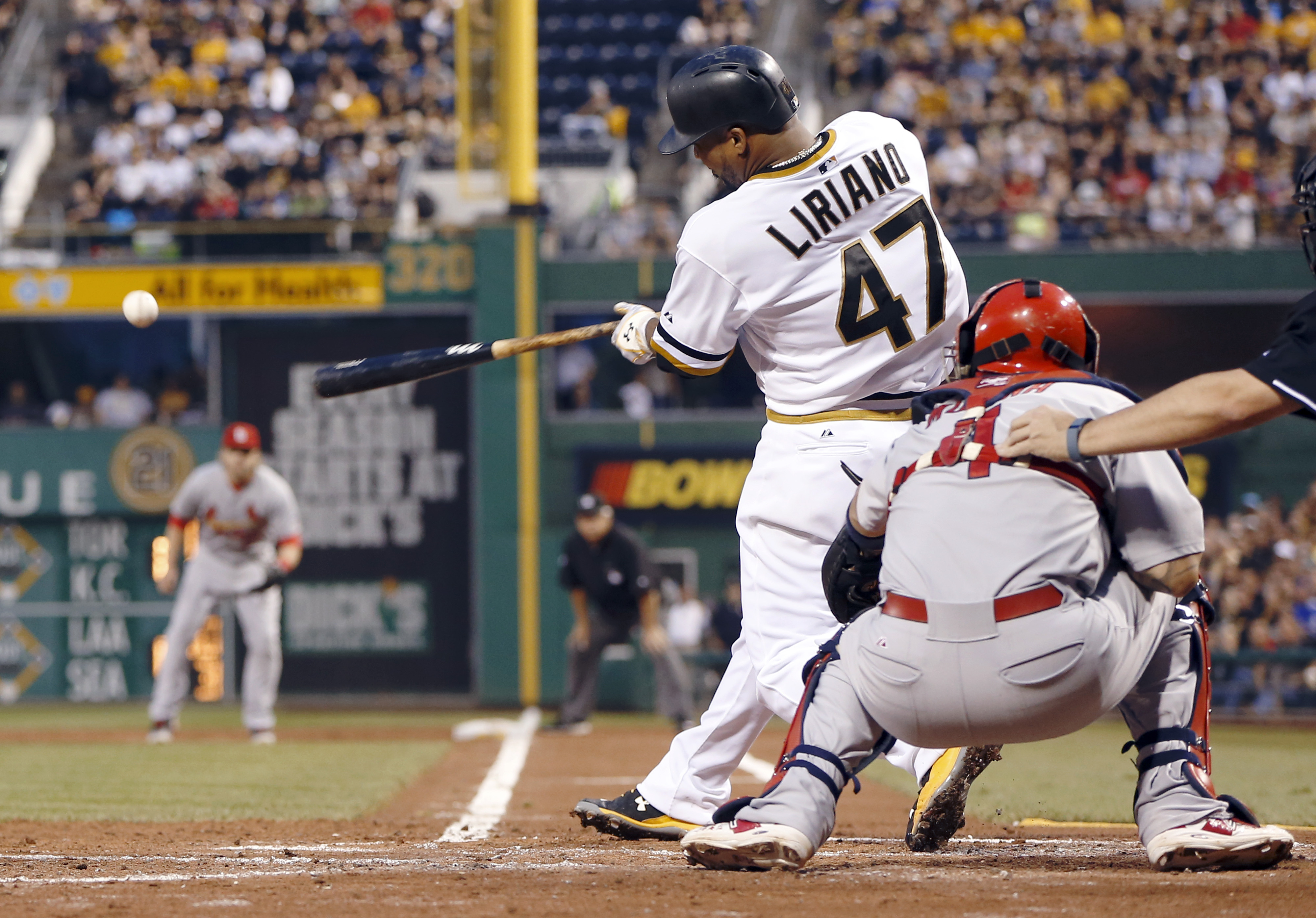 Pirates rally past Cardinals 6-5 in 10 innings