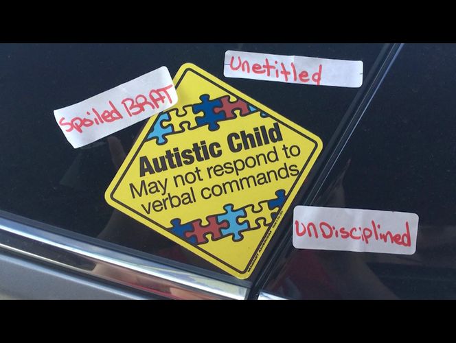 Madre de niño con autismo encuentra notas ofensivas en contra de su hijo en su auto en Sandy 