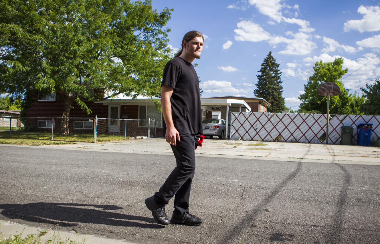 West Valley teen with cerebral palsy plans walk with patients to benefit local hospital