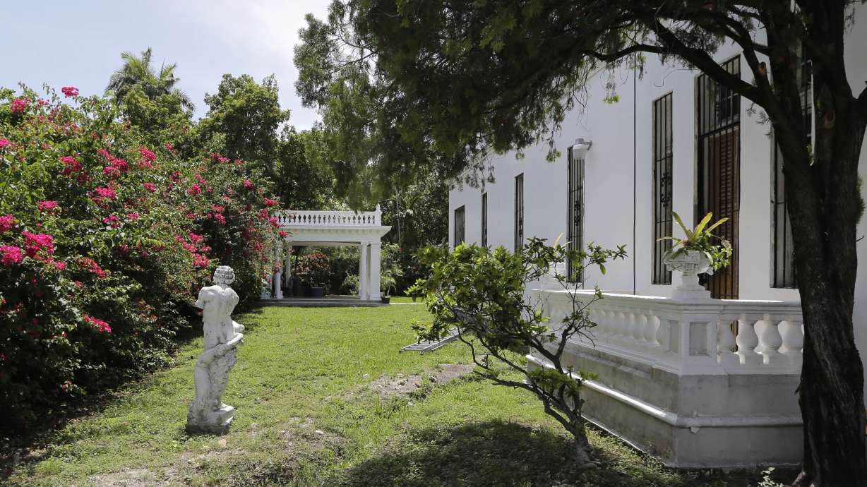 Cuban consulate possibility divides Miami, Tampa officials
