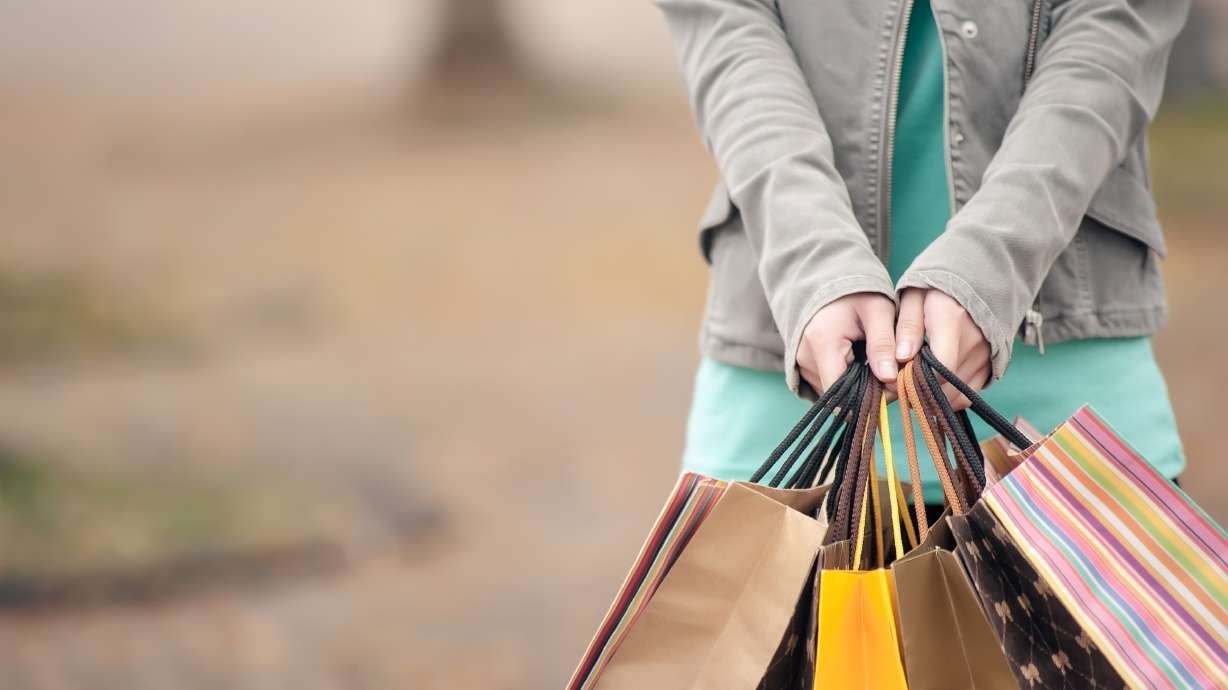 Utahns maintaining 'spirit of economic optimism' this holiday season