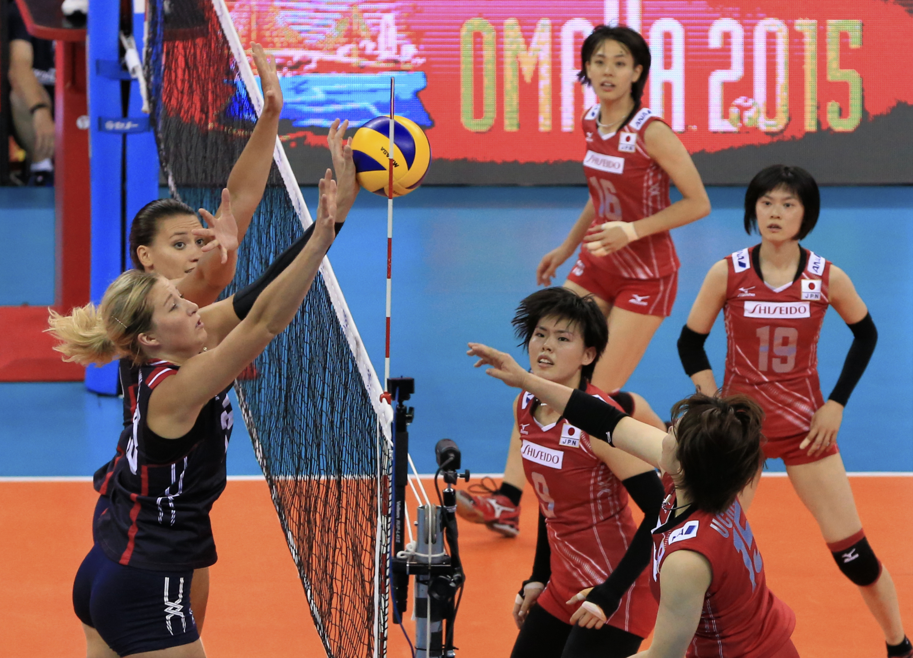 US defeats Japan 3-0 at FIVB Grand Prix Finals