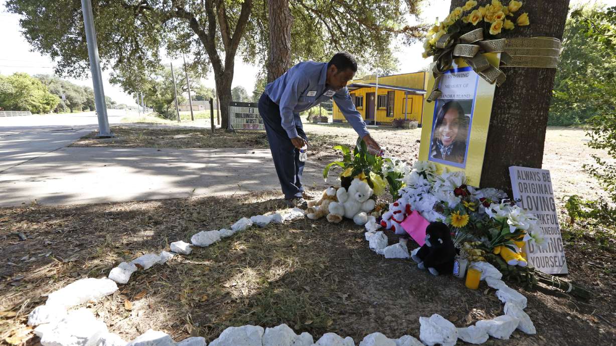 The Latest: Authorities release details on Bland's autopsy