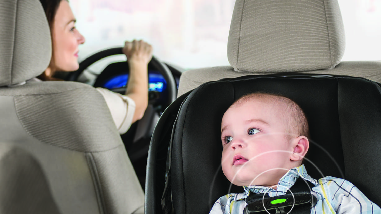 Wal-Mart announces infant car seat designed to prevent hot car deaths
