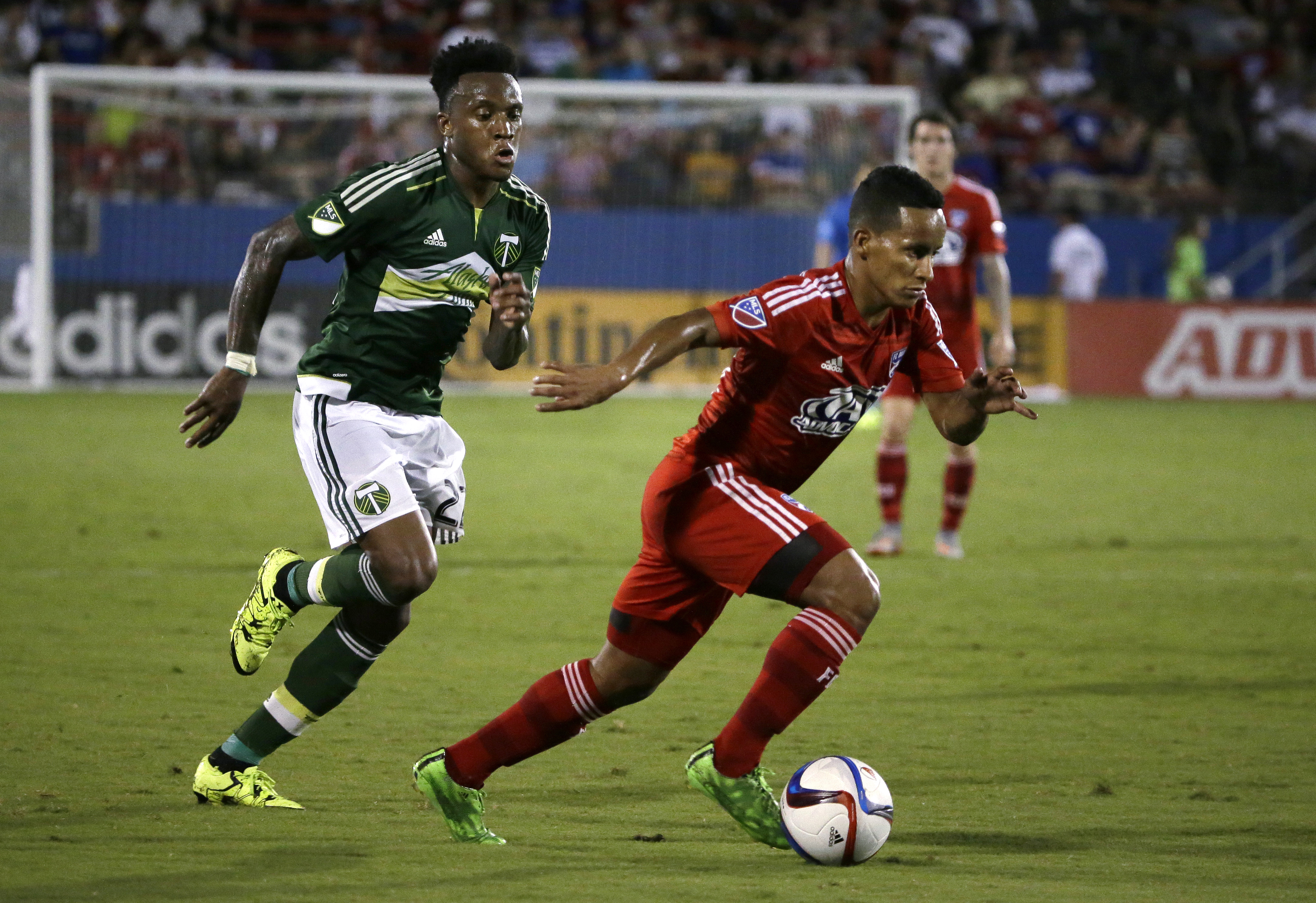 Michael Barrios scores 2 goals, FC Dallas beats Portland 4-1
