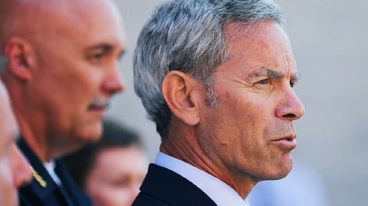 Becker gets majority council endorsement; Biskupski pulls ahead in new poll