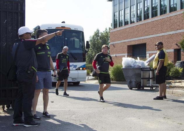 ¿Bielsa? ¿Sampaoli? México busca DT tras salida de Herrera