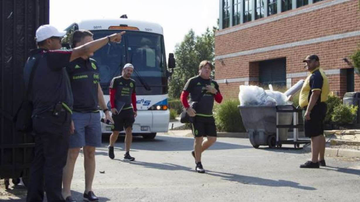 ¿Bielsa? ¿Sampaoli? México busca DT tras salida de Herrera