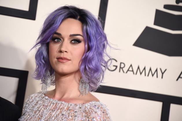 Katy Perry espera decisión judicial para comprar un convento