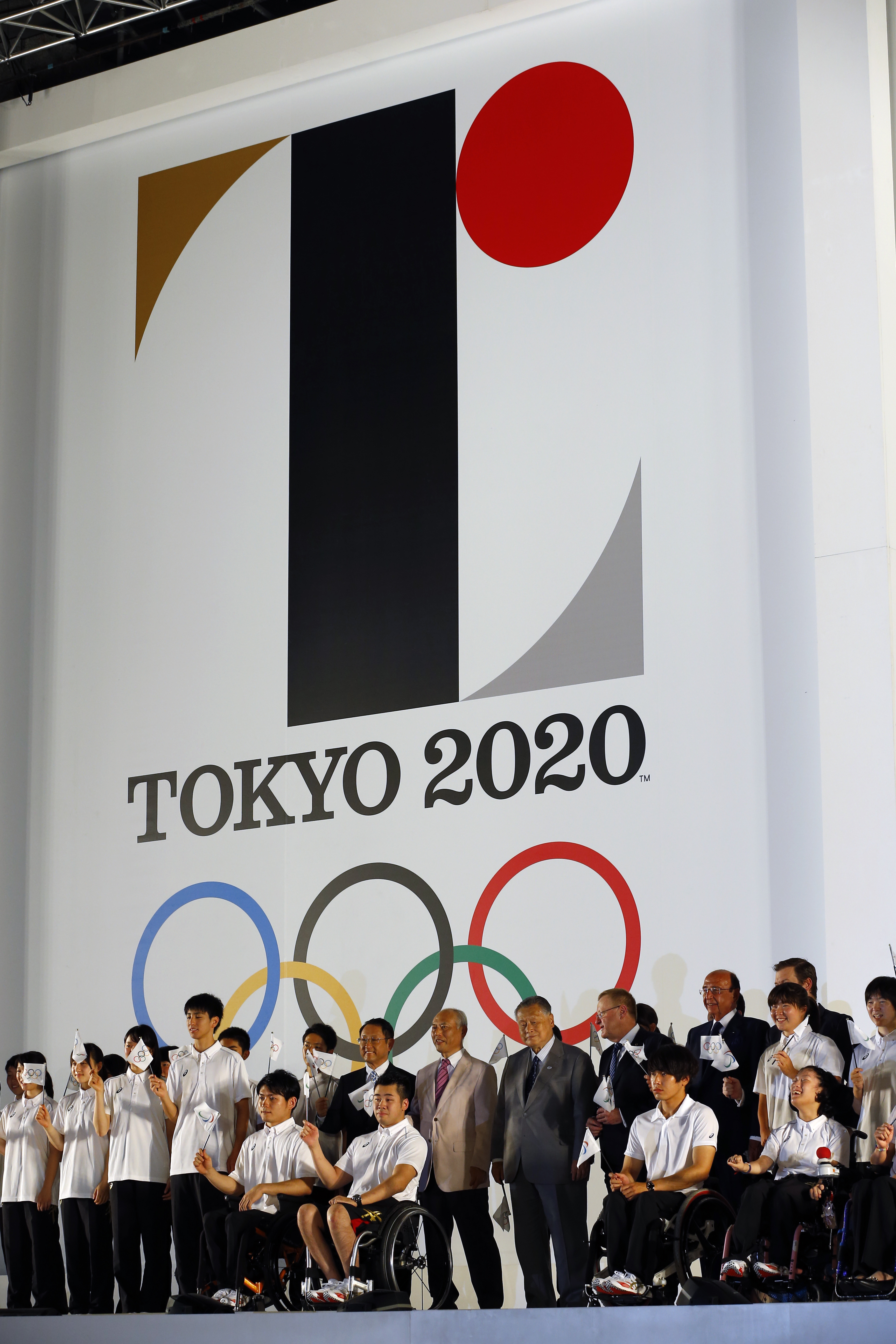 Belgian designer to insist Tokyo changes Olympic logo