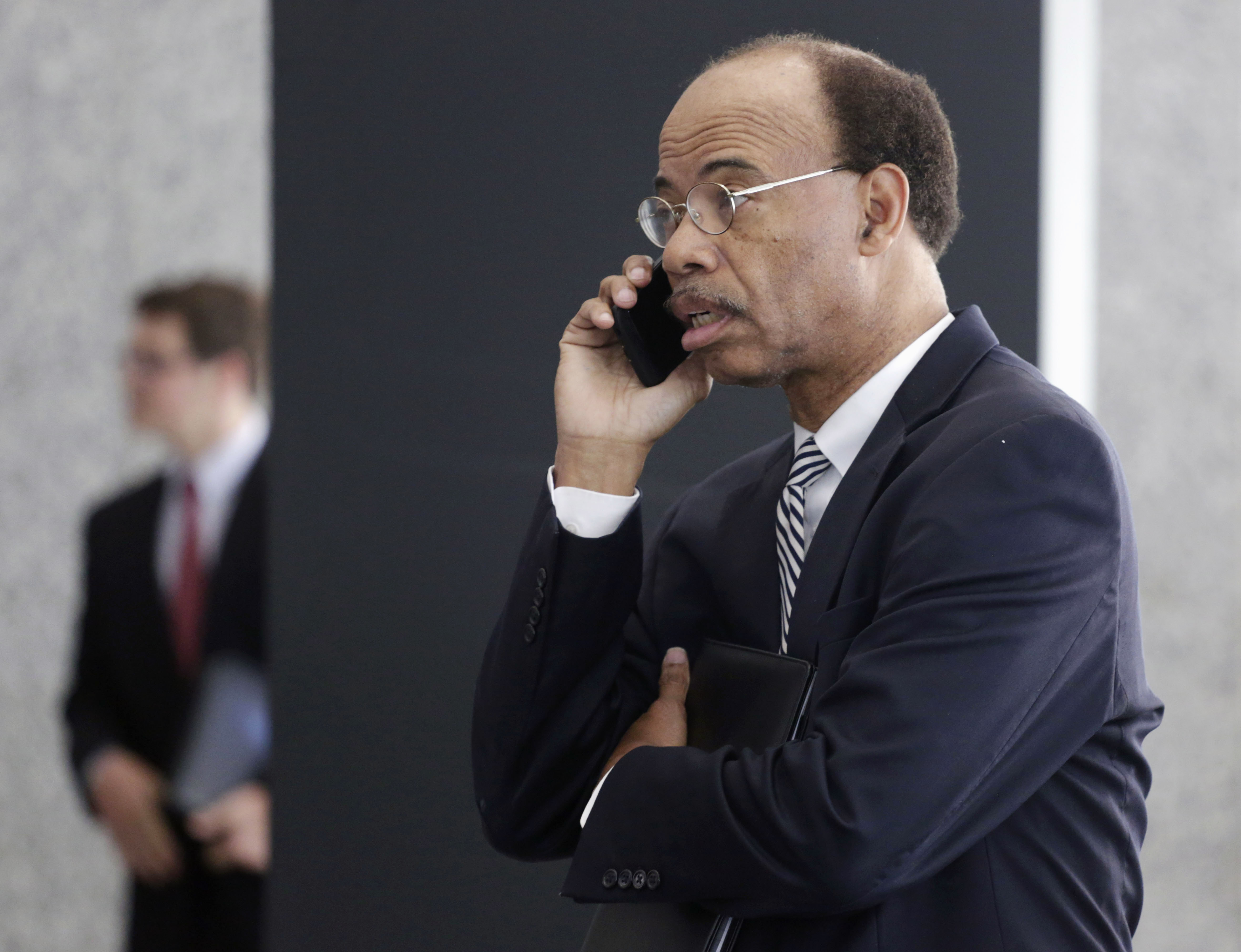 Judge approves place for Mel Reynolds to stay while on bond