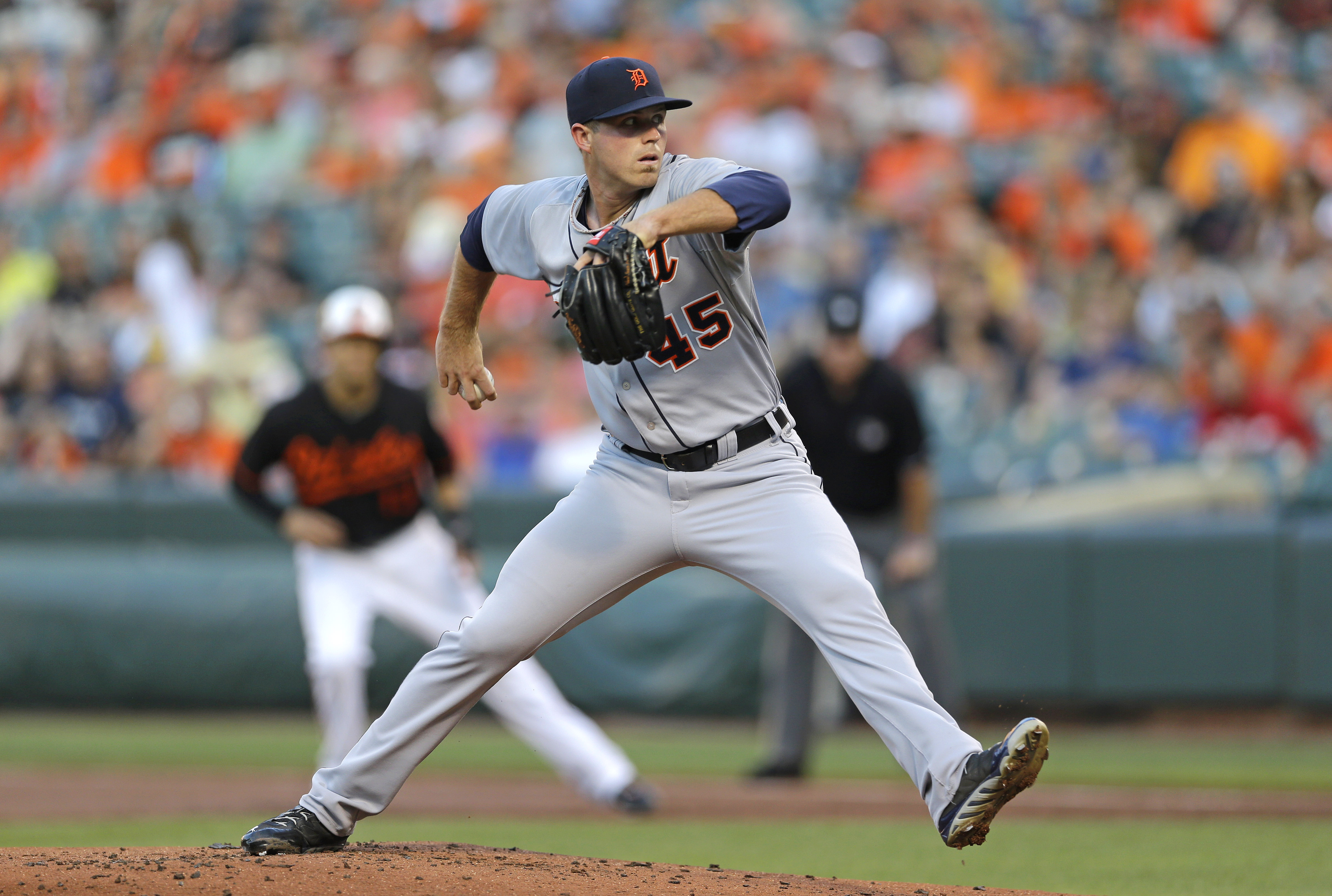 Jones, Machado HRs rally Orioles past Tigers 8-7