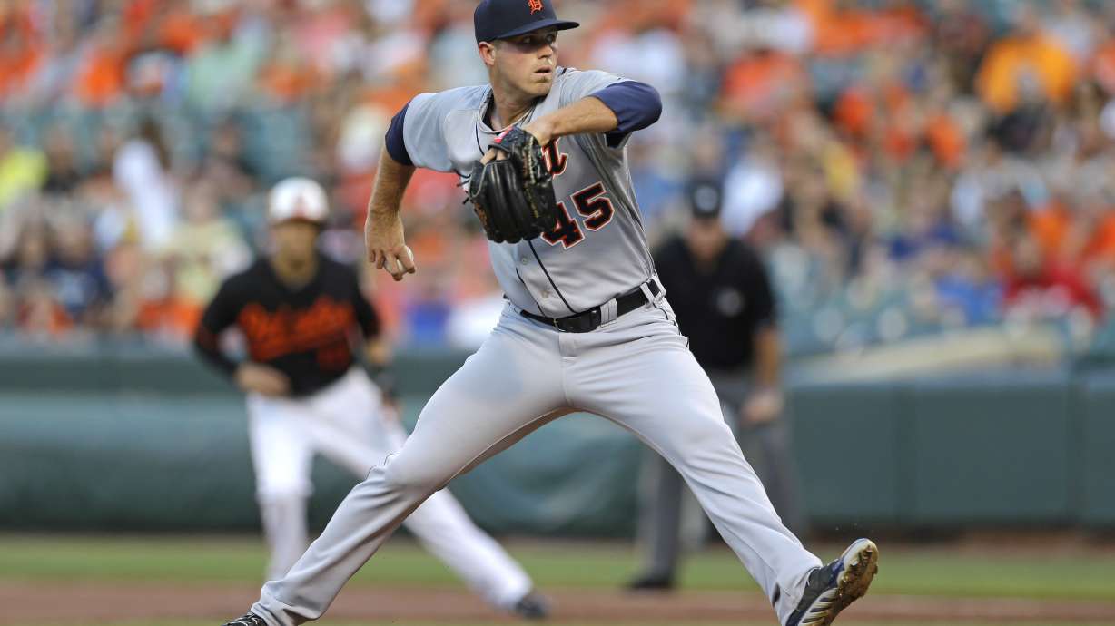 Jones, Machado HRs rally Orioles past Tigers 8-7