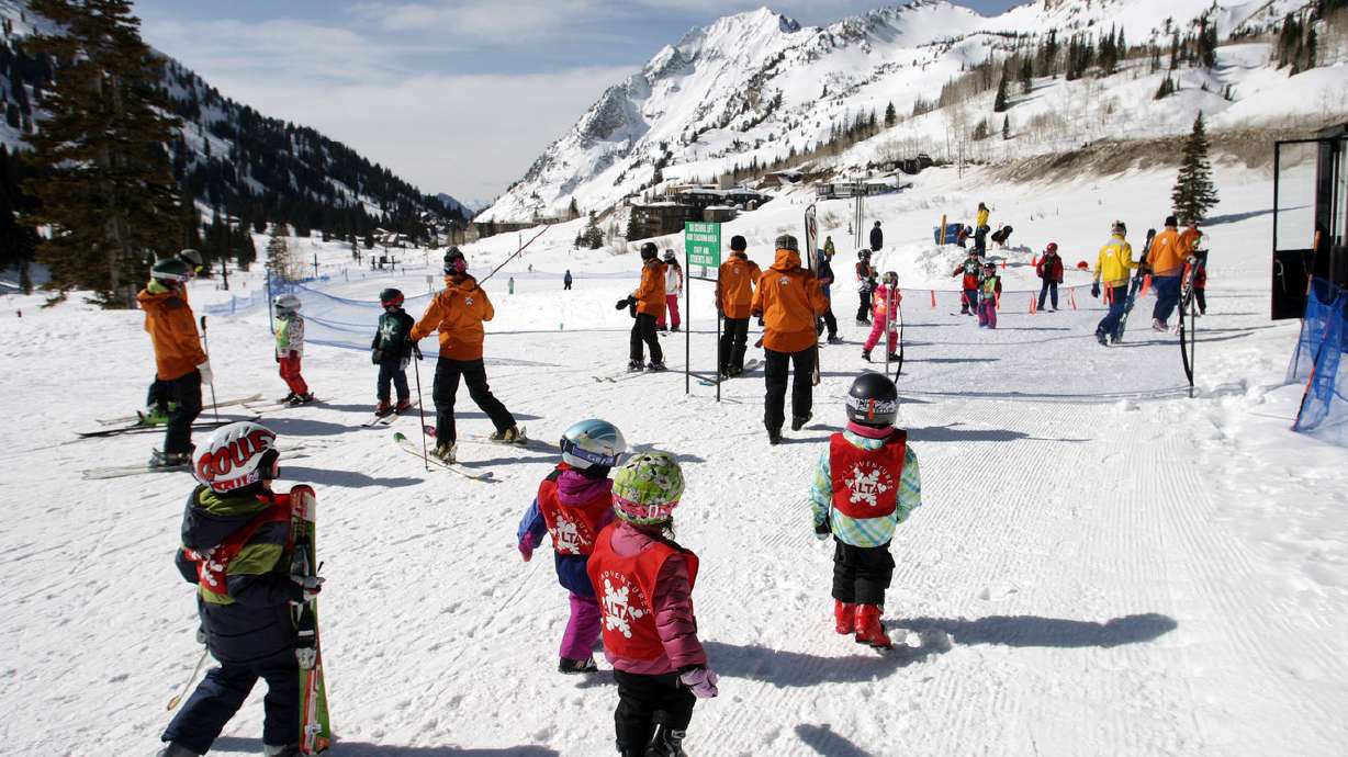 Appeals court backs ban on snowboarders at Alta Ski Resort
