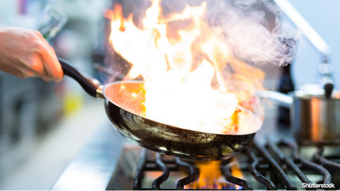 Estudio revela que la comida de los restaurantes es igual de perjudicial para la salud que la rápida