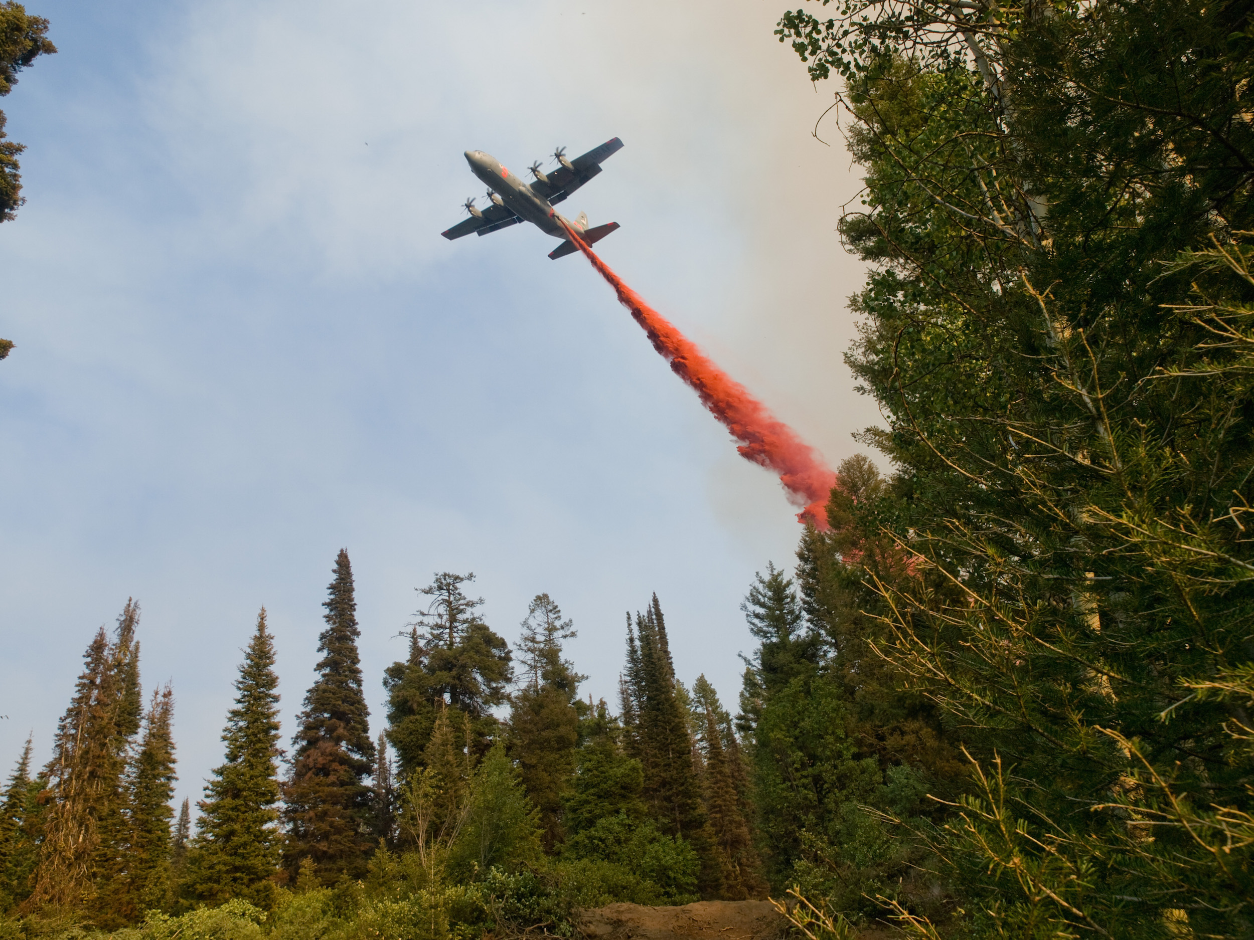 2 fires in southeastern Utah gain acreage, expected to keep growing in hot weather