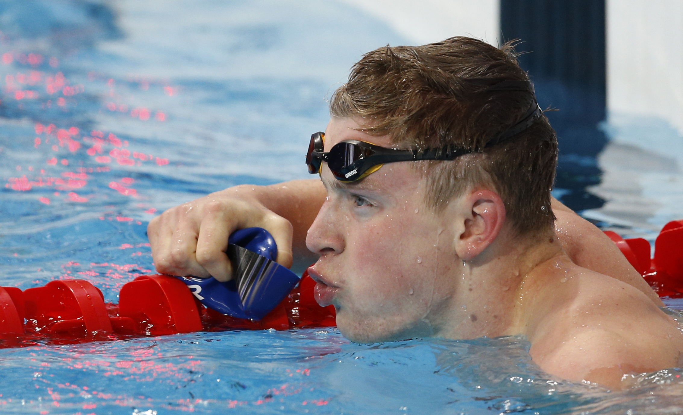 Peaty takes world mark from Van der Burgh in 50 breast