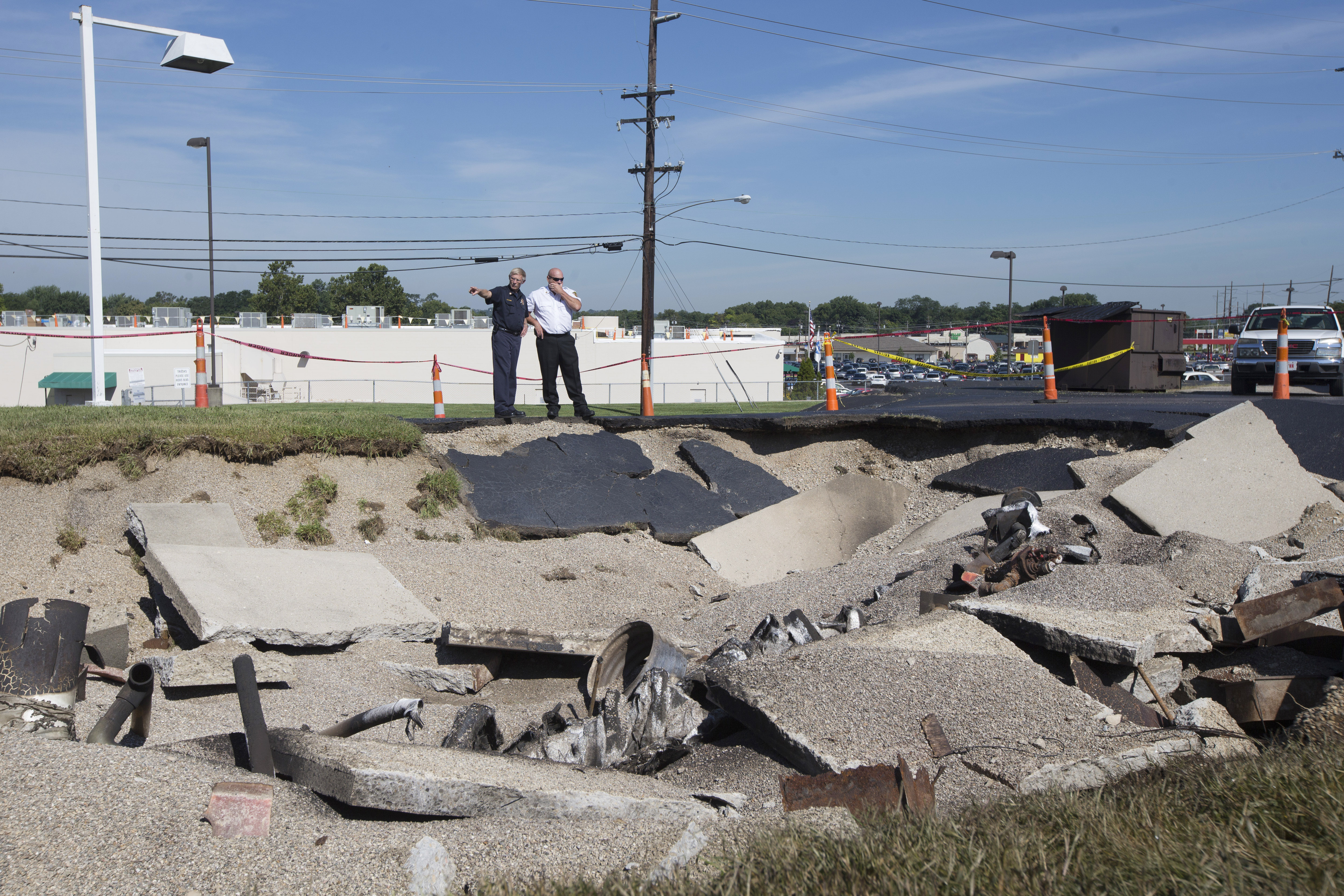 Lightning blamed for fuel tank explosion at Ohio gas station