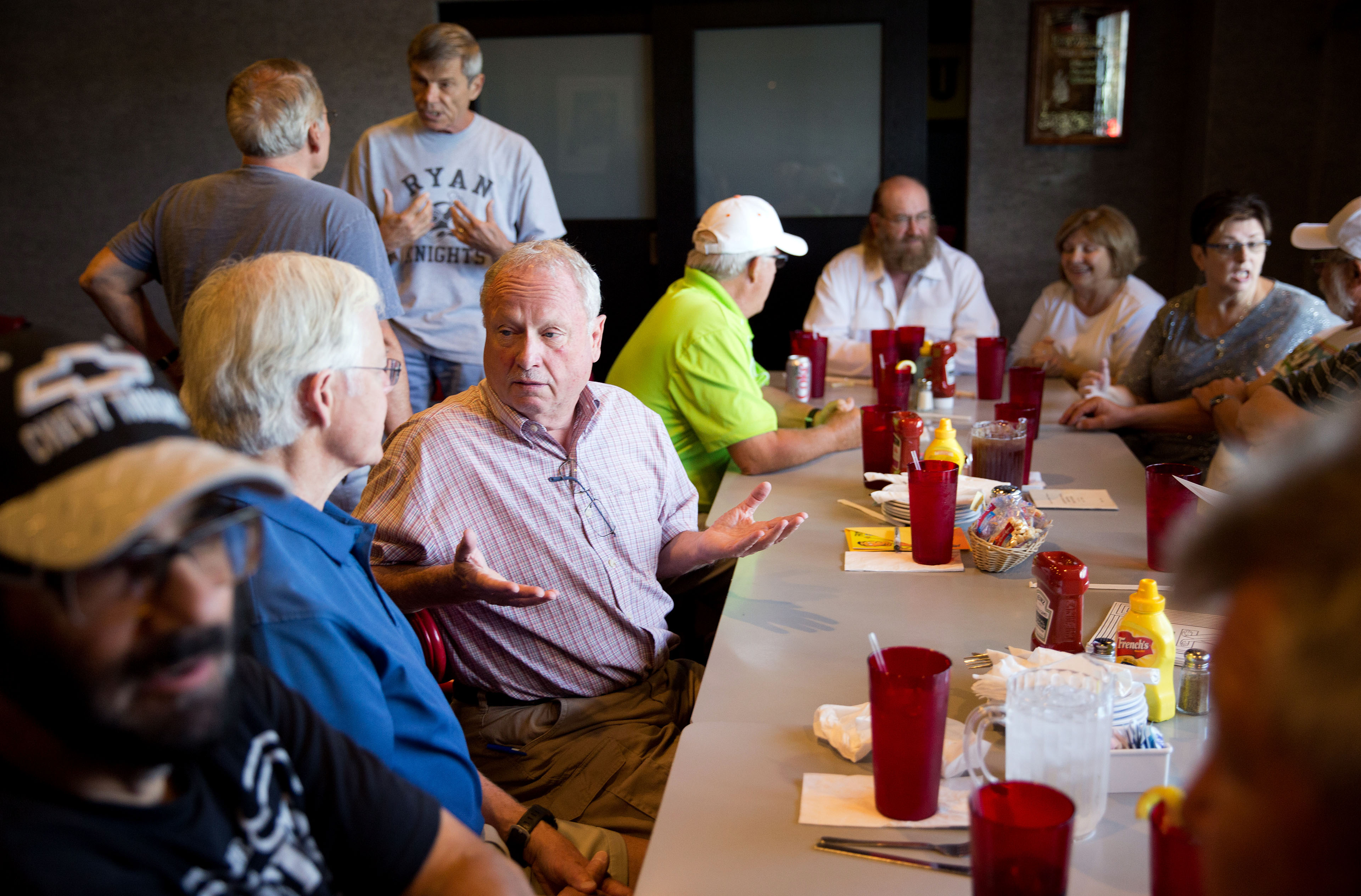 High school alumni plans 50-year class reunion
