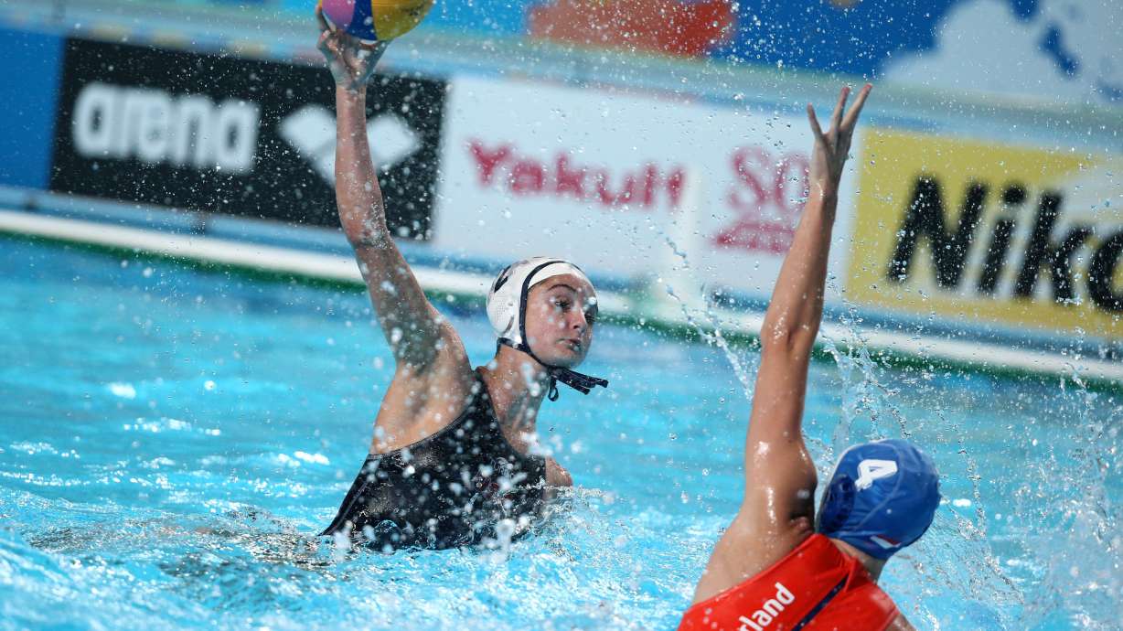 US beats Dutch to win women's world water polo title