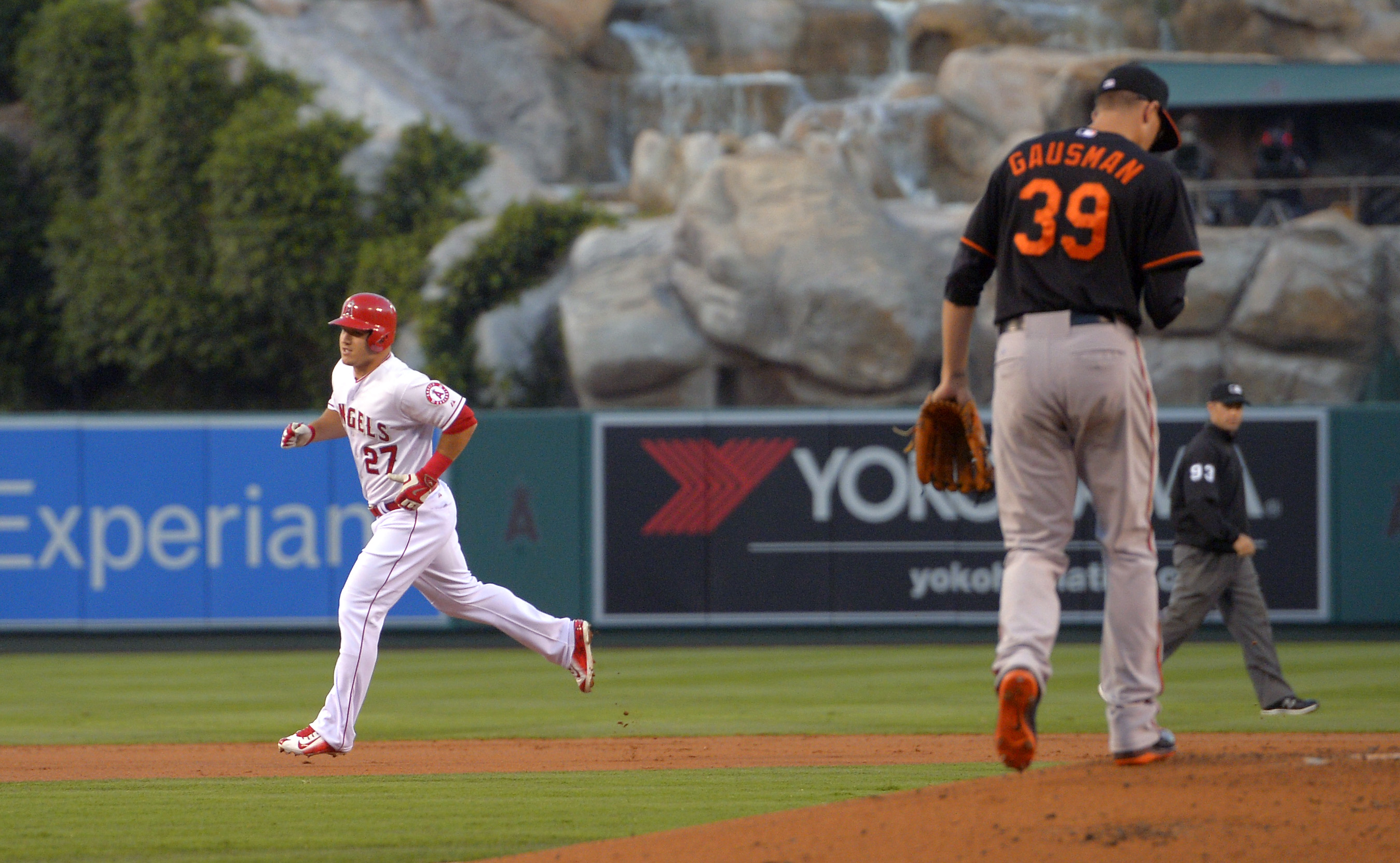 Angels' Mike Trout homers on his birthday for the 3rd time