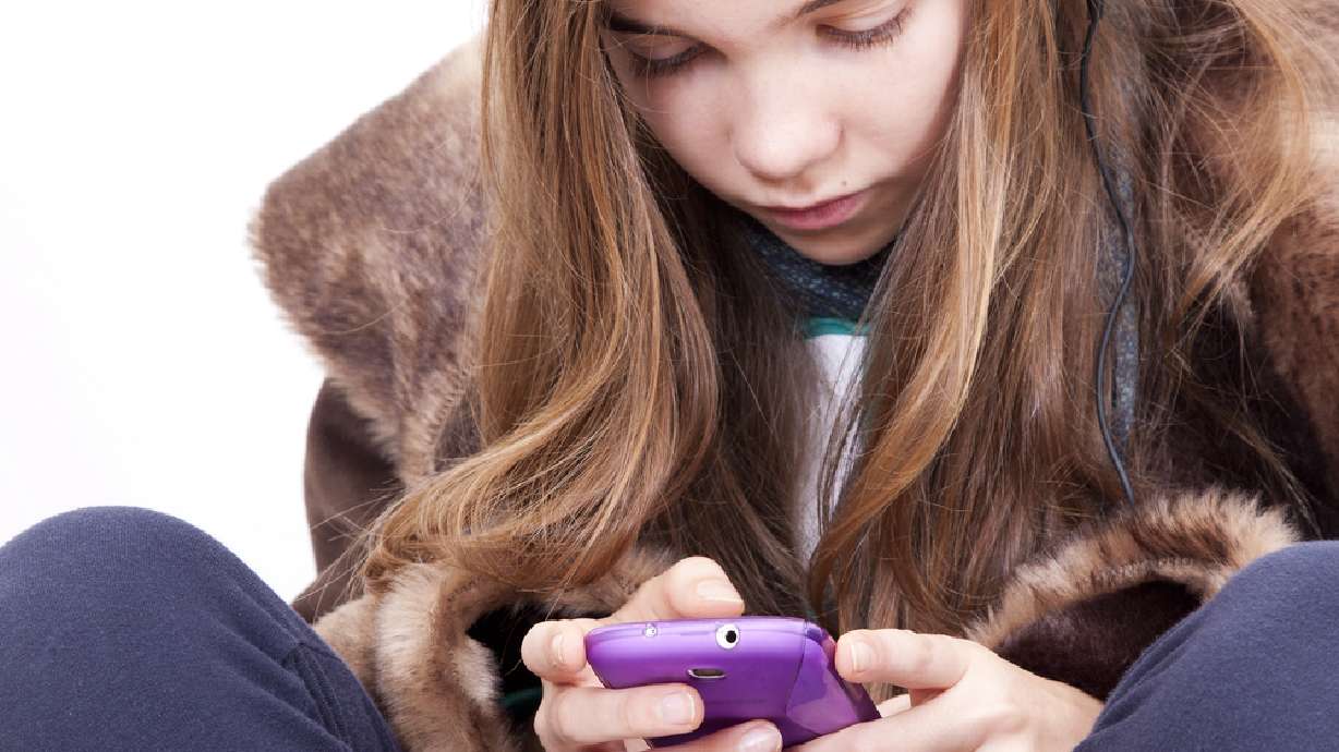 5 lessons to teach your kids about email safety