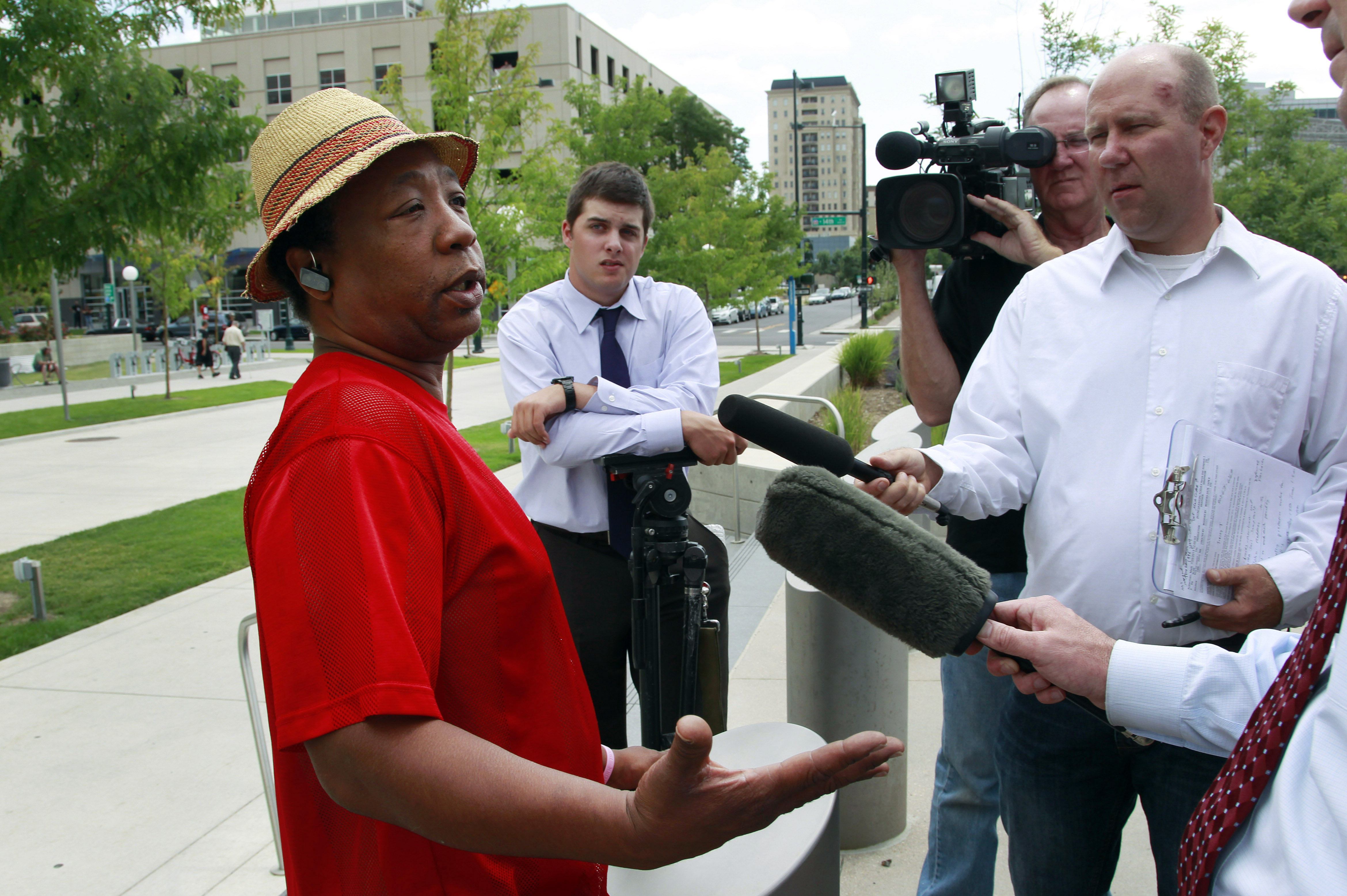 Man guilty of stabbing 5 to death in Denver bar 3 years ago