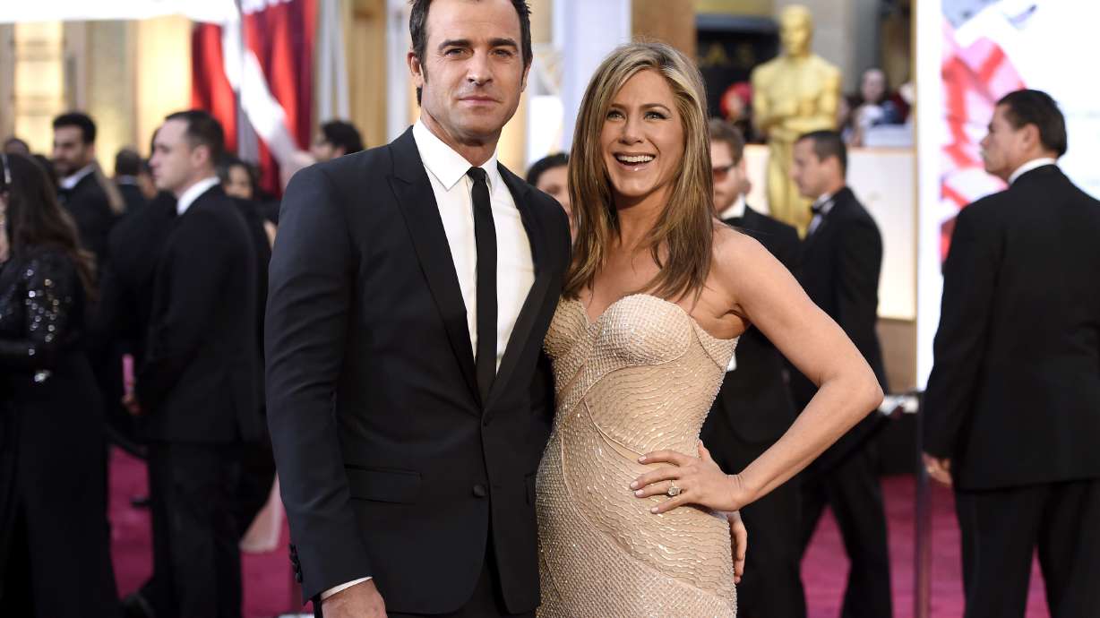 Aniston's secret wedding officiated by Kimmel, Stern says