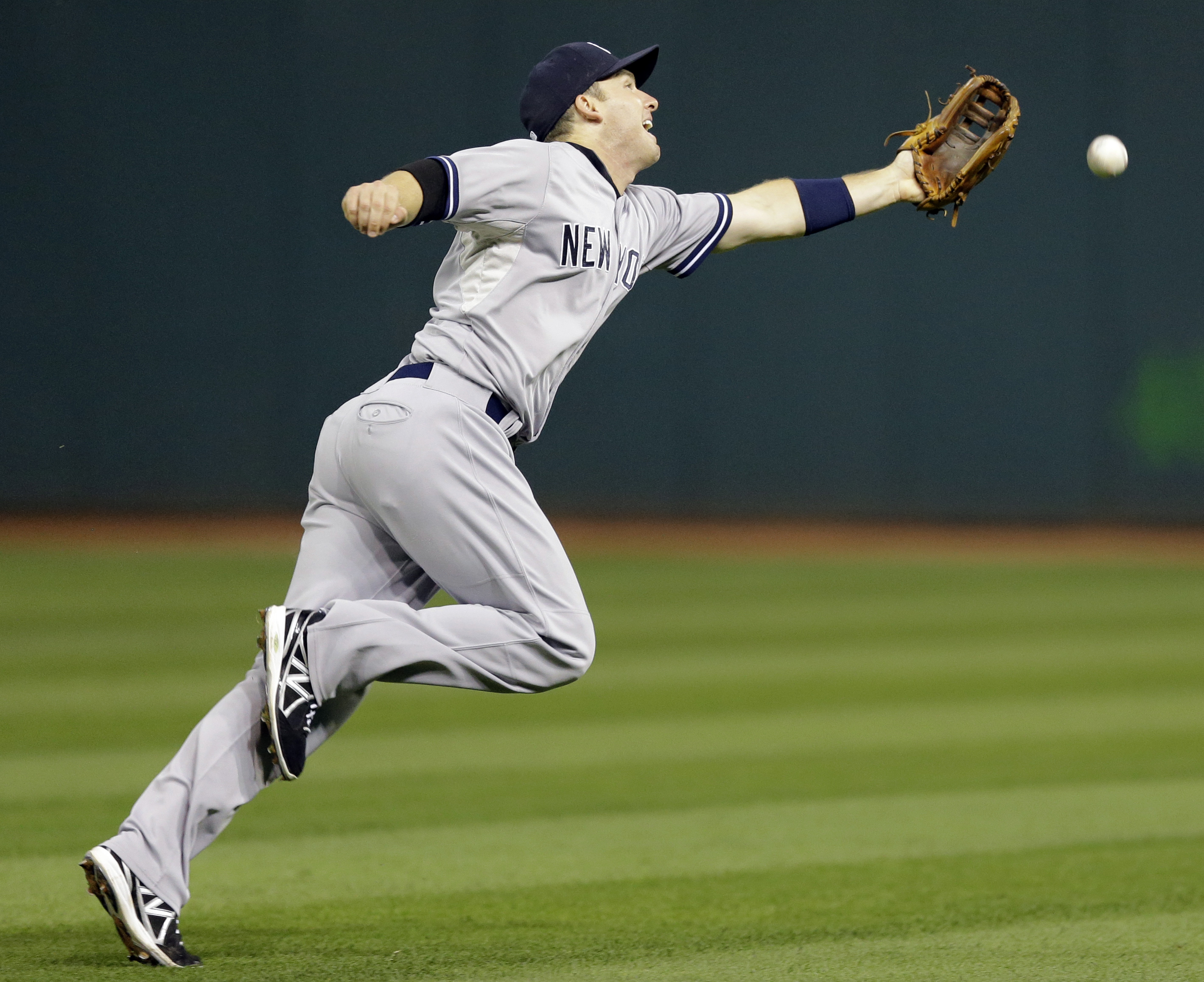 Yankees lose 5-4 to Indians in 16 innings