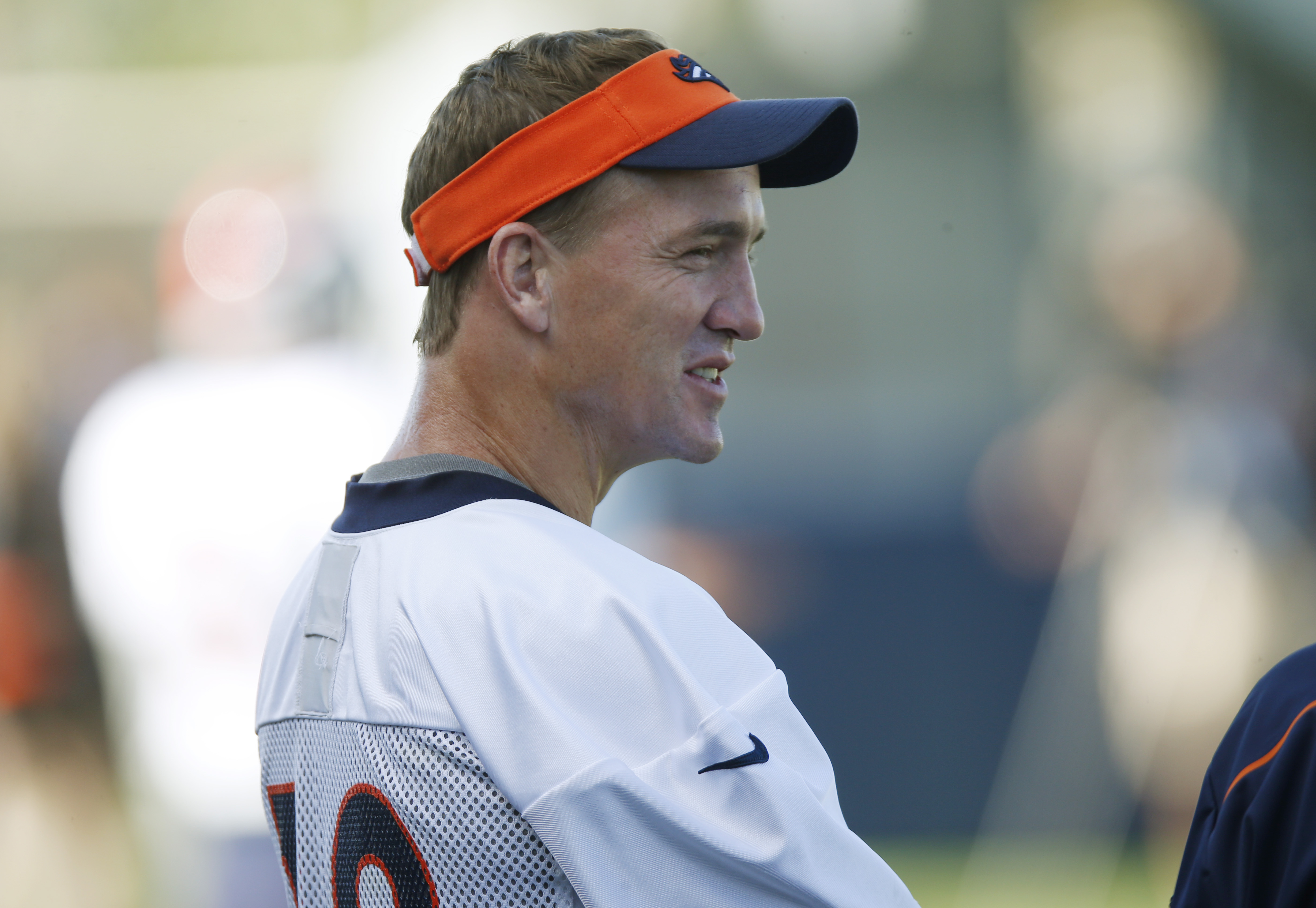 Peyton Manning: Tom Brady apologized to him for email barb